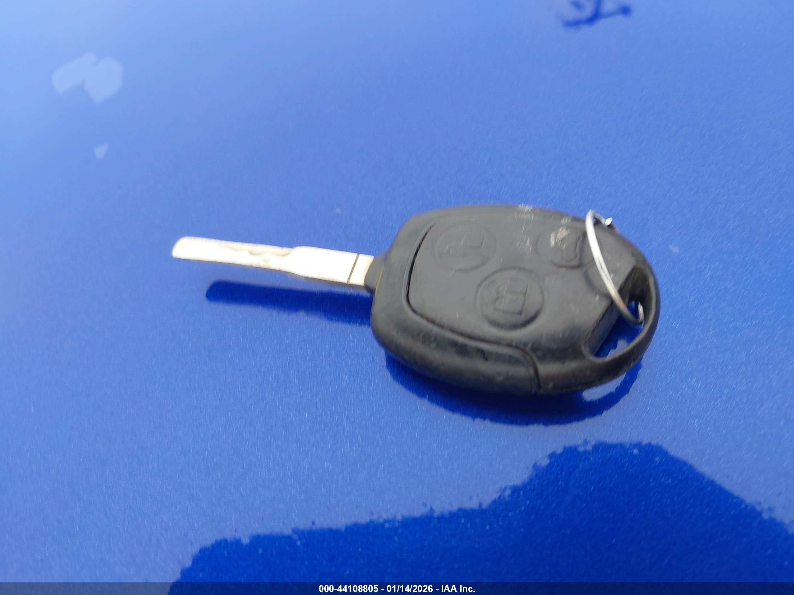 FORD FIESTA image 11