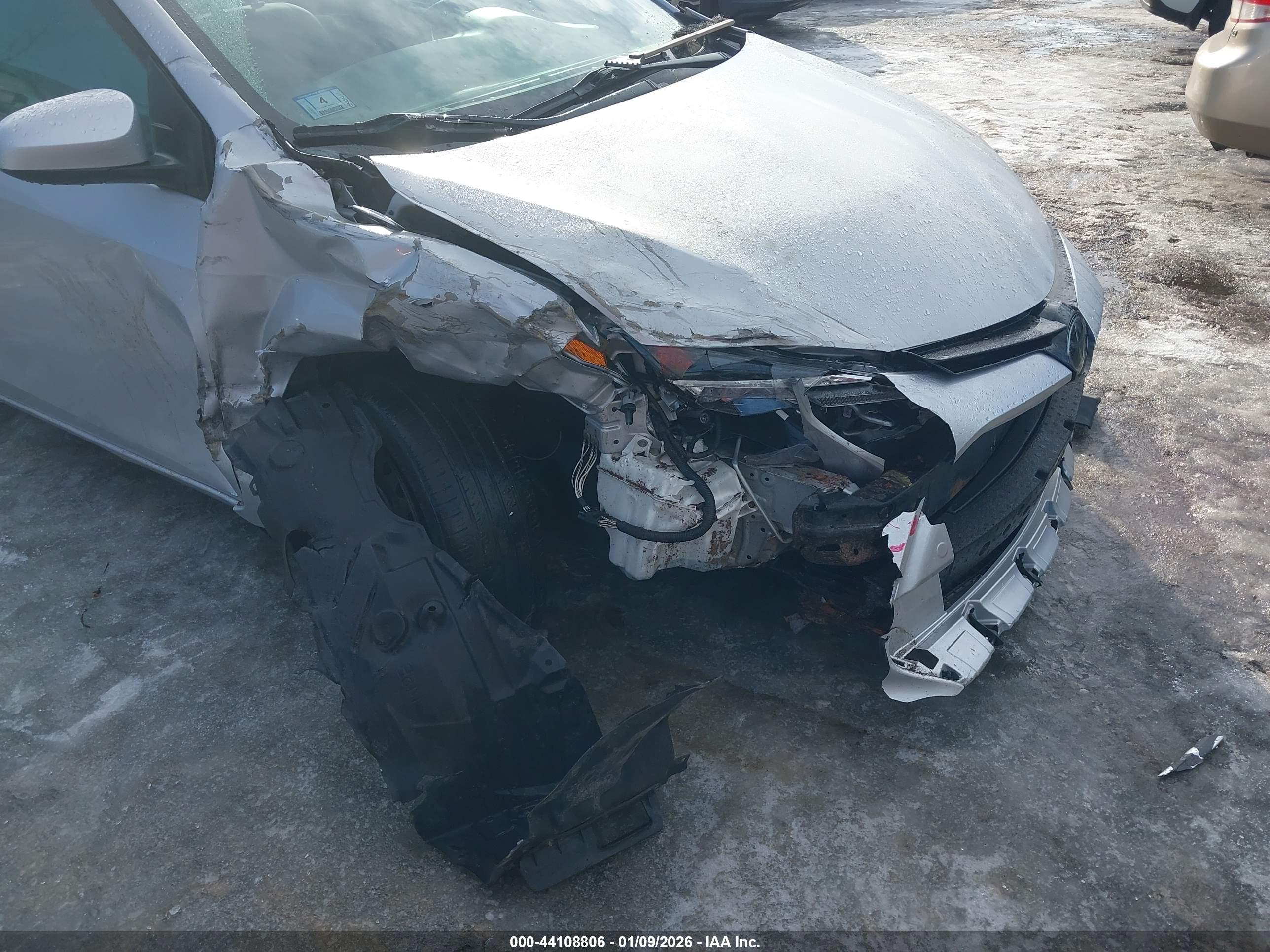 TOYOTA COROLLA image 6