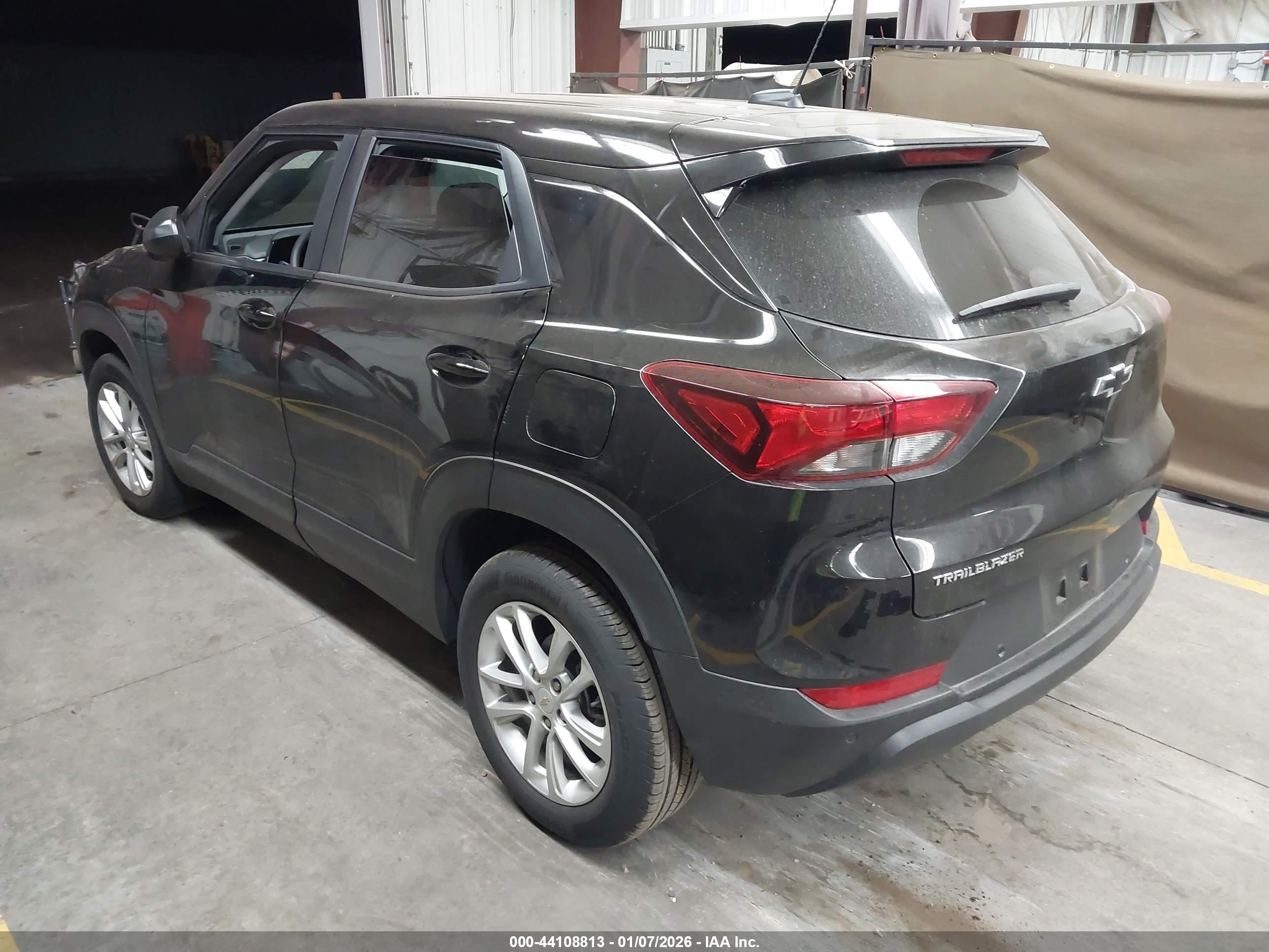 CHEVROLET TRAILBLAZER image 3