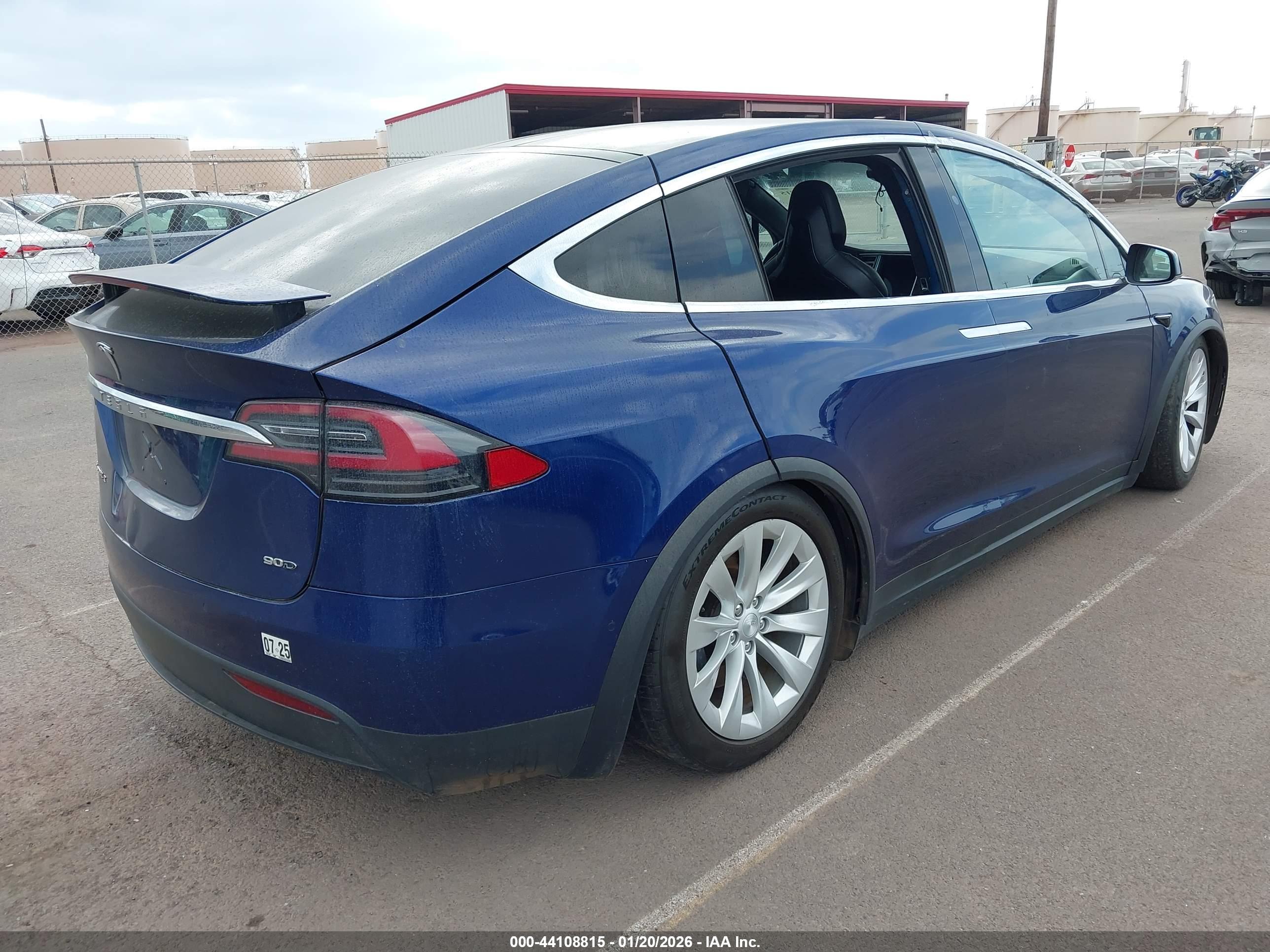 TESLA MODEL image 4