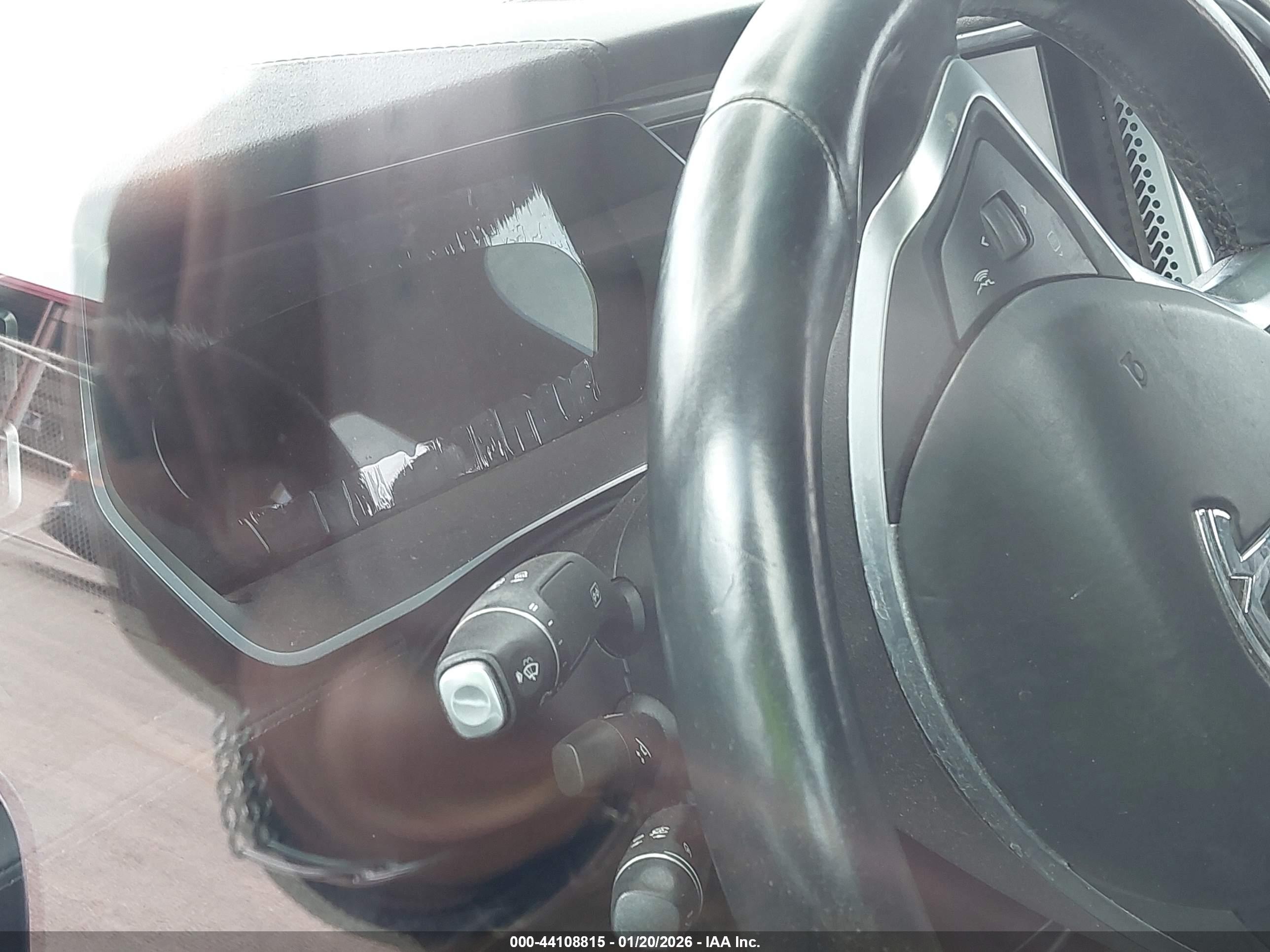 TESLA MODEL image 7