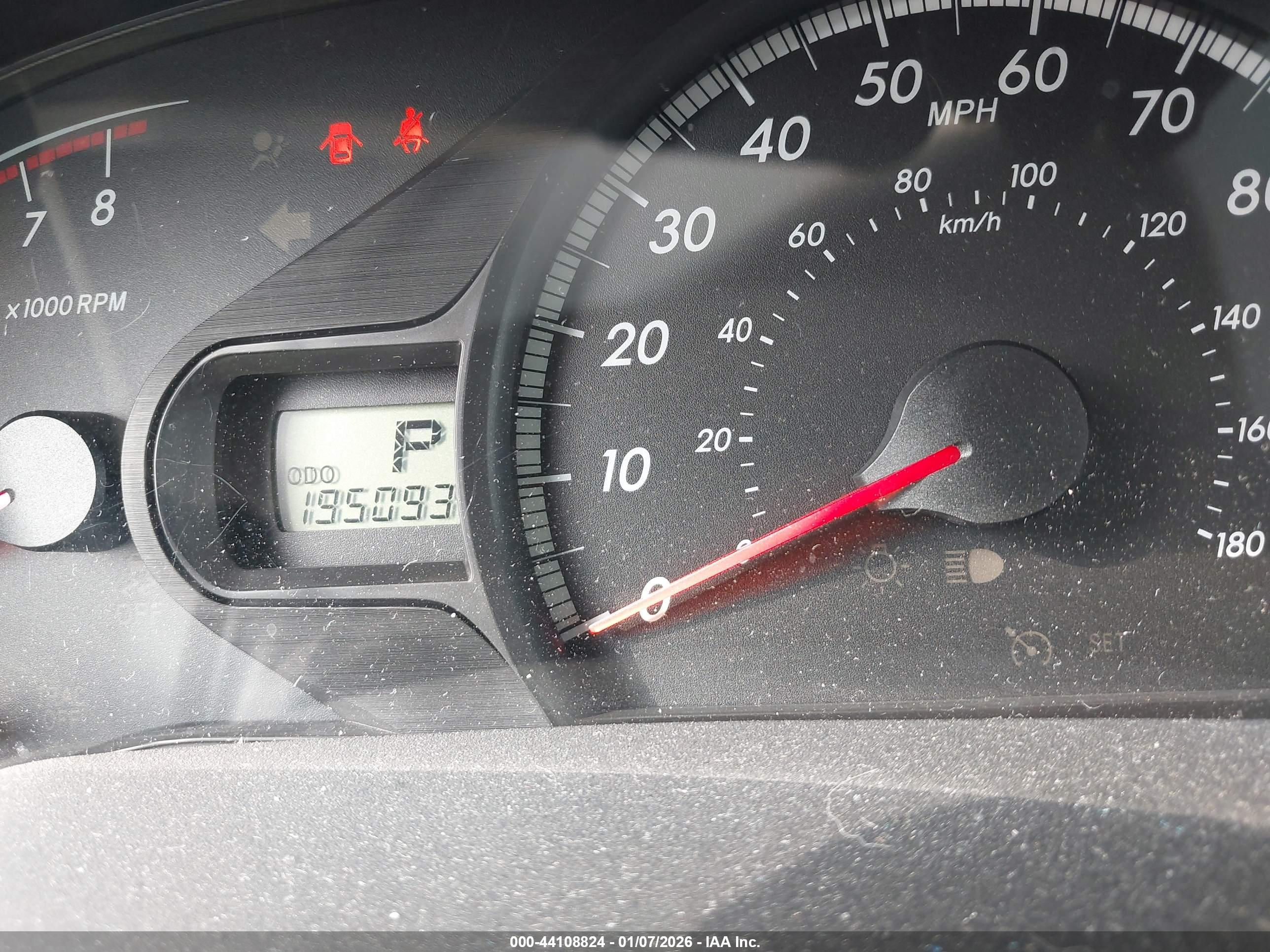 TOYOTA SIENNA image 7