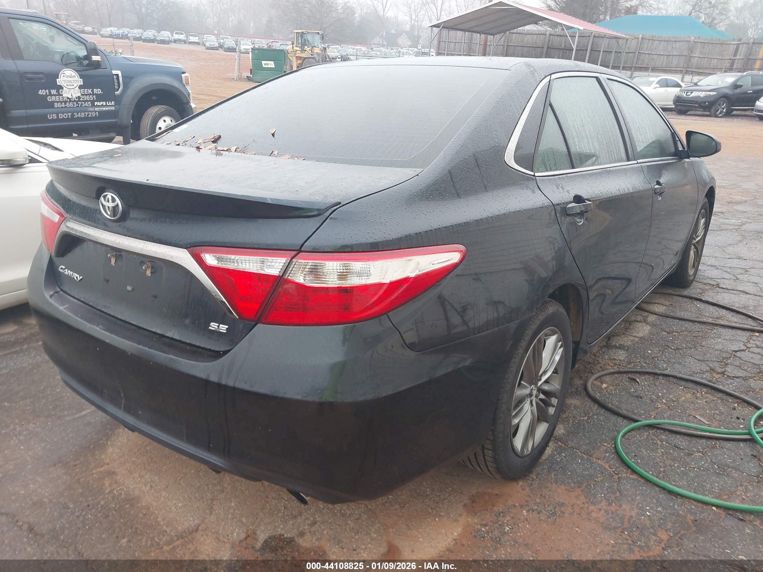 TOYOTA CAMRY image 4