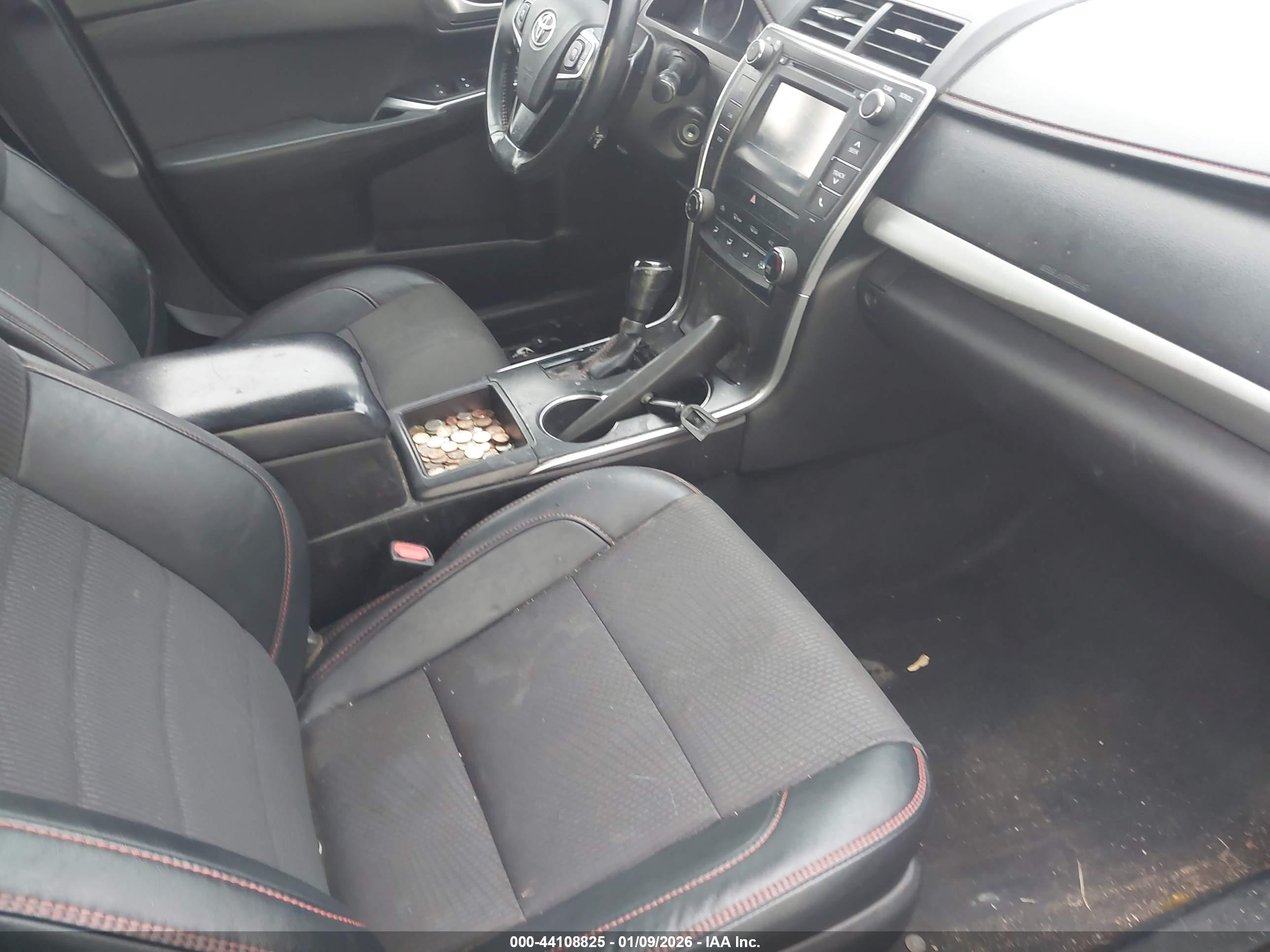 TOYOTA CAMRY image 5