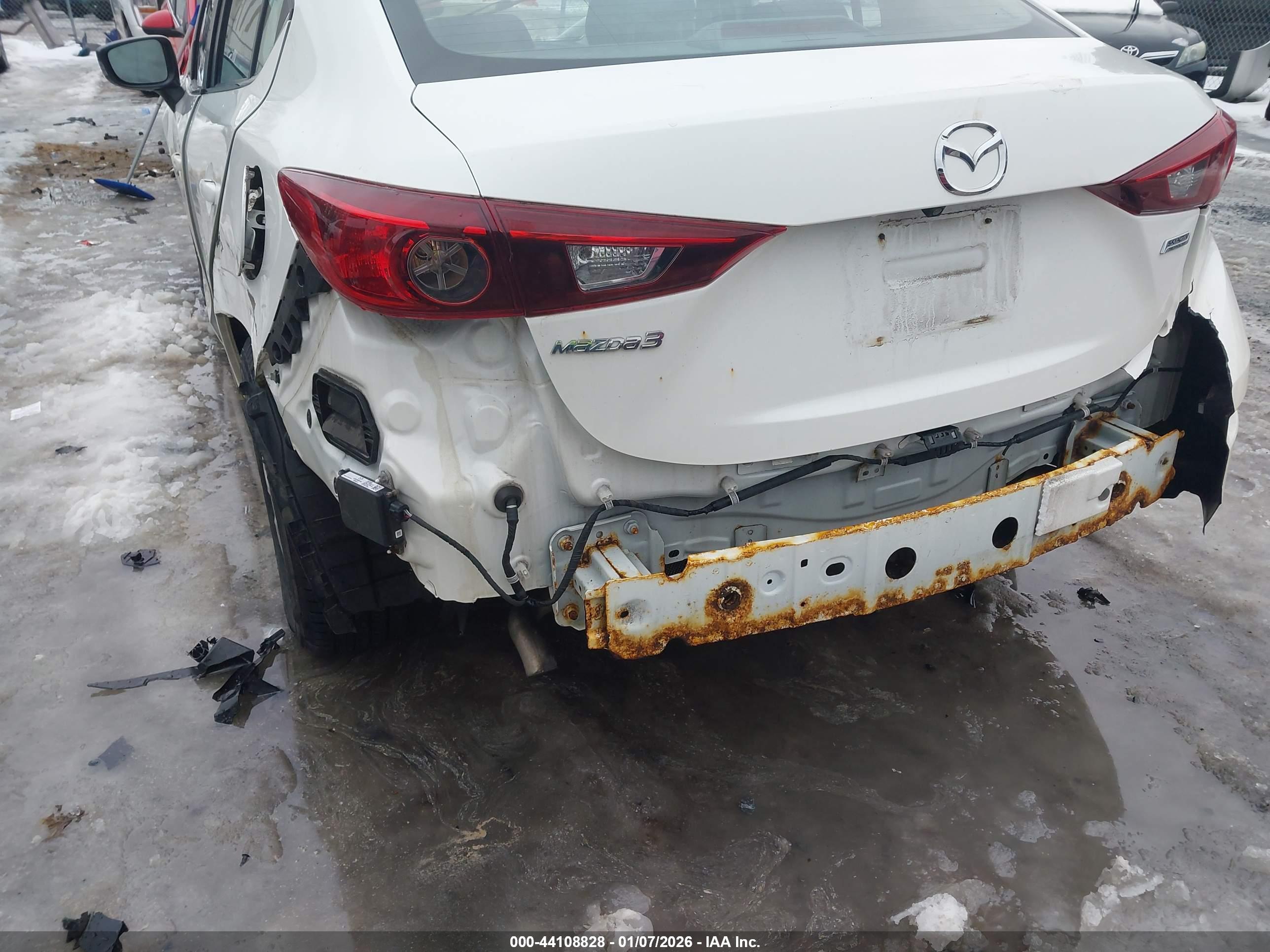 MAZDA MAZDA3 image 6