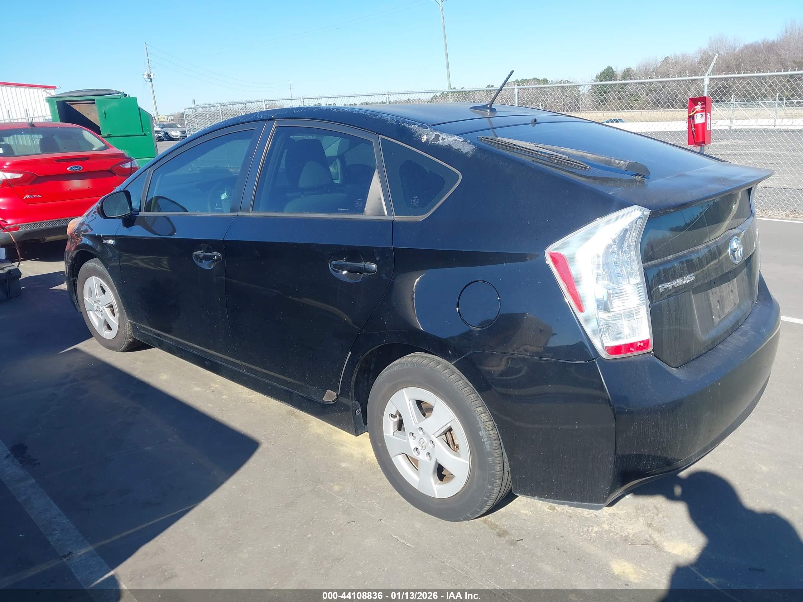 TOYOTA PRIUS image 3