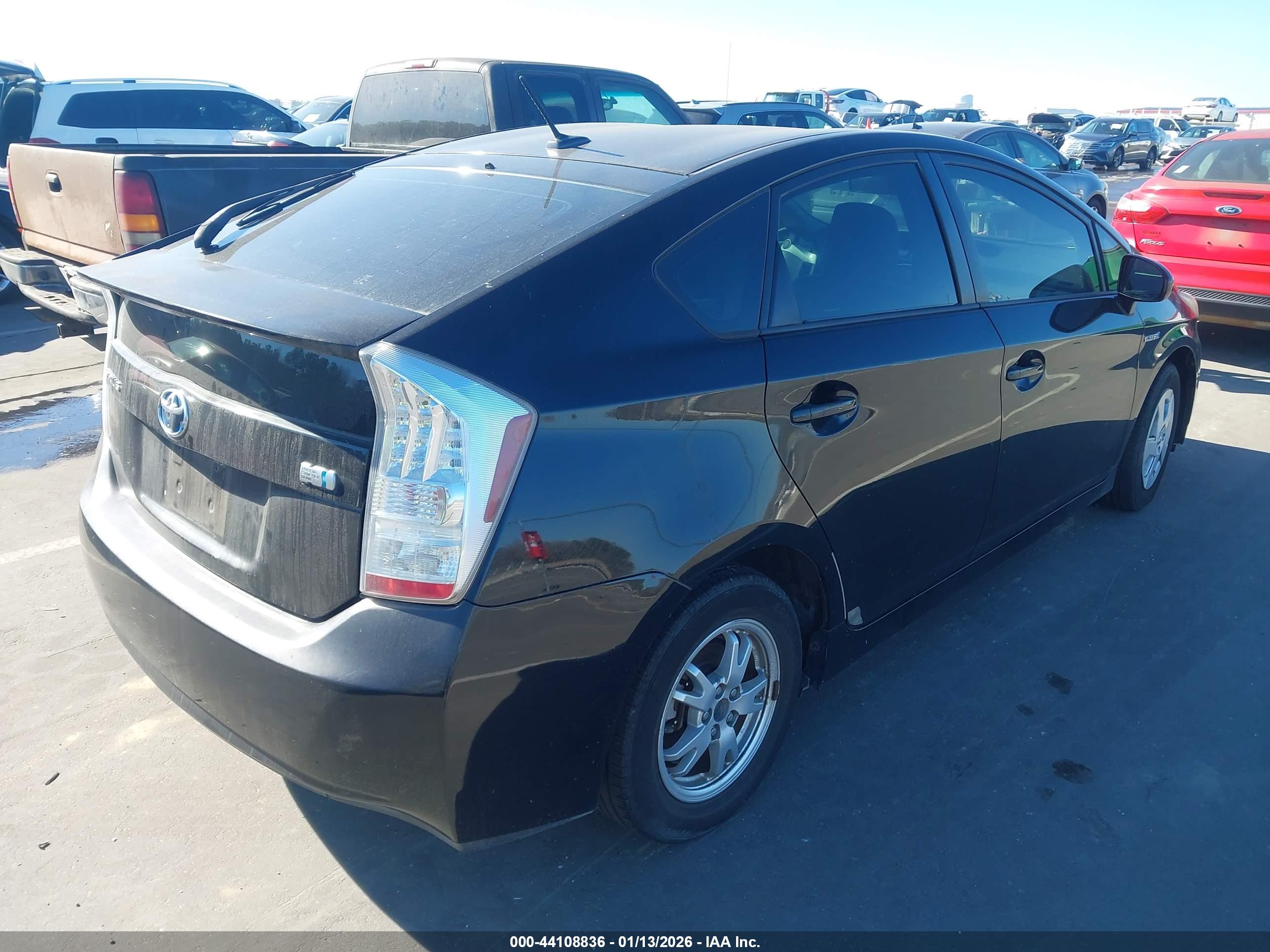 TOYOTA PRIUS image 4
