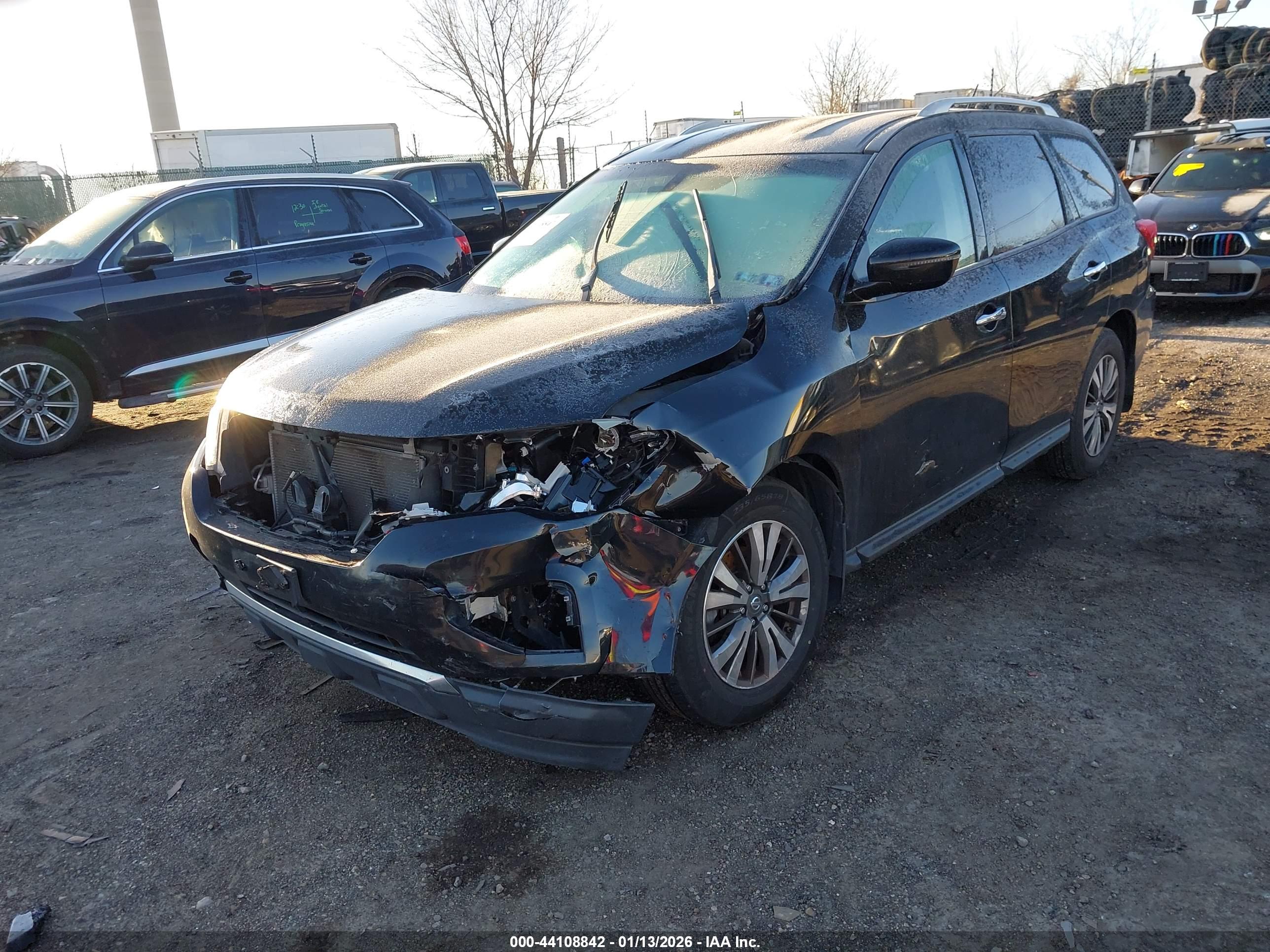 NISSAN PATHFINDER image 6