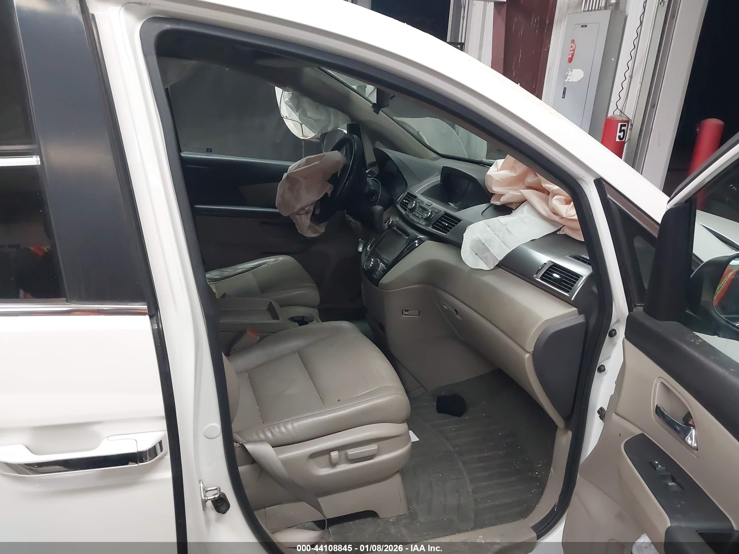 HONDA ODYSSEY image 5