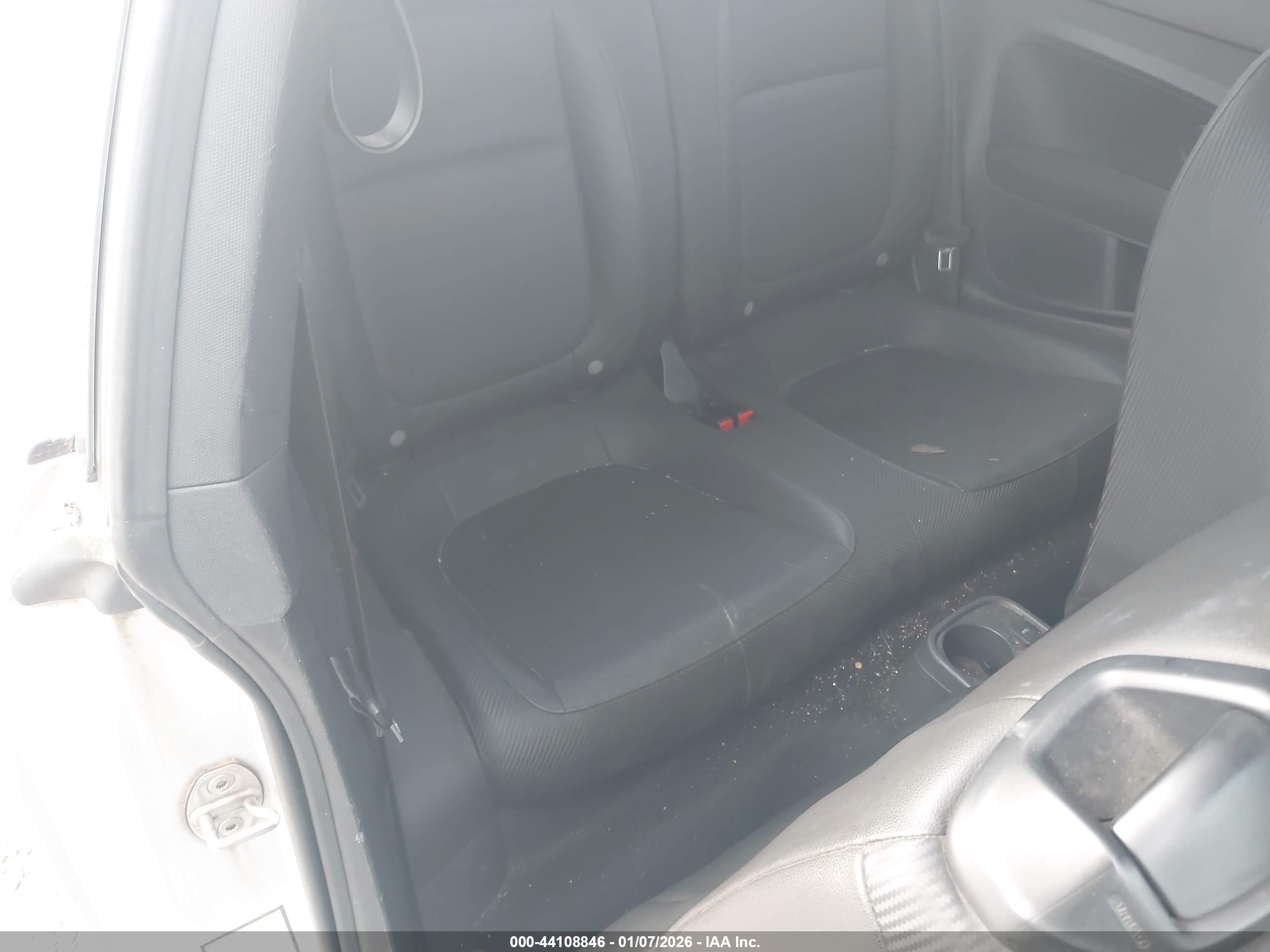 VOLKSWAGEN BEETLE image 8