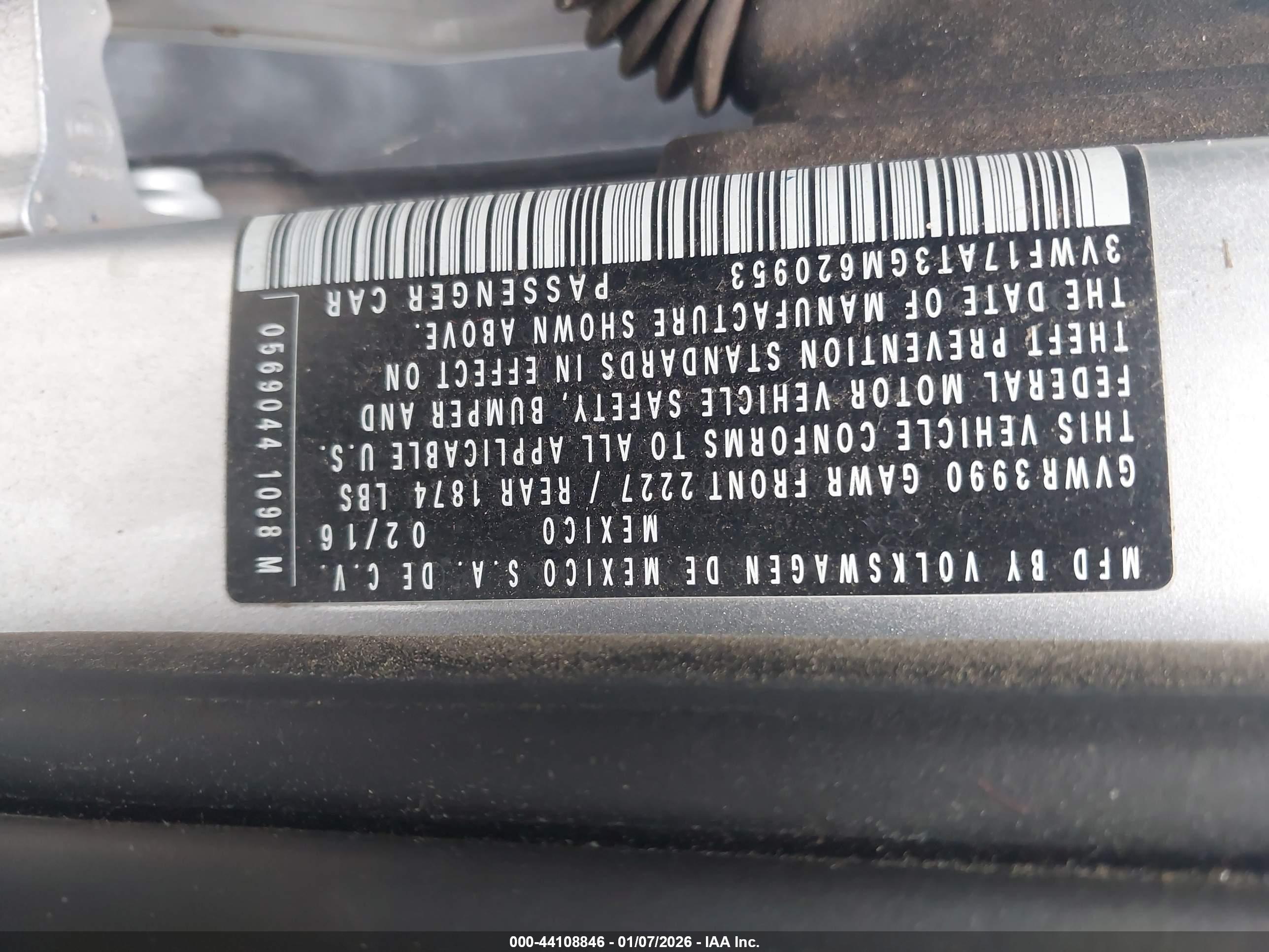 VOLKSWAGEN BEETLE image 9