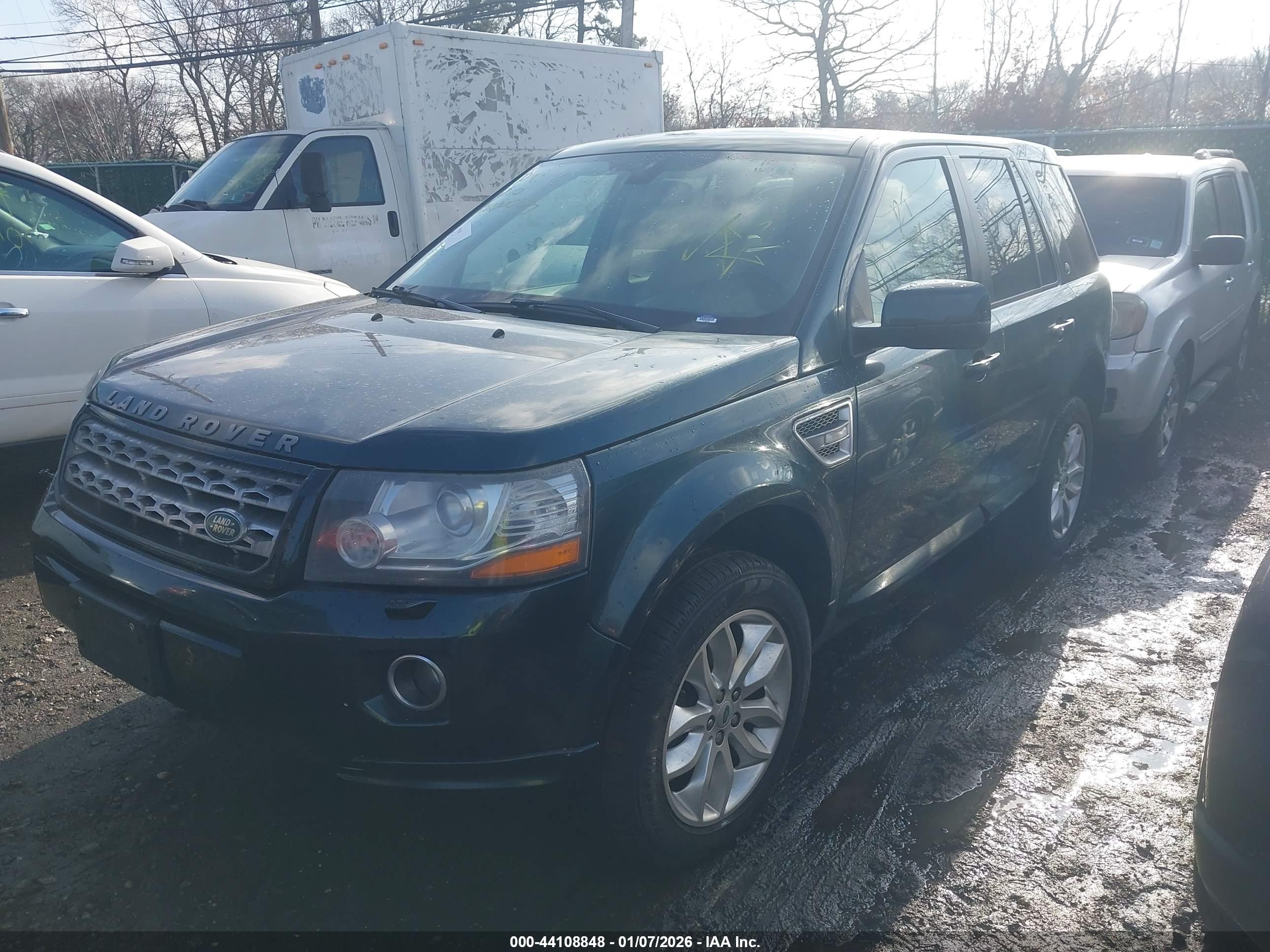 LAND ROVER image 2