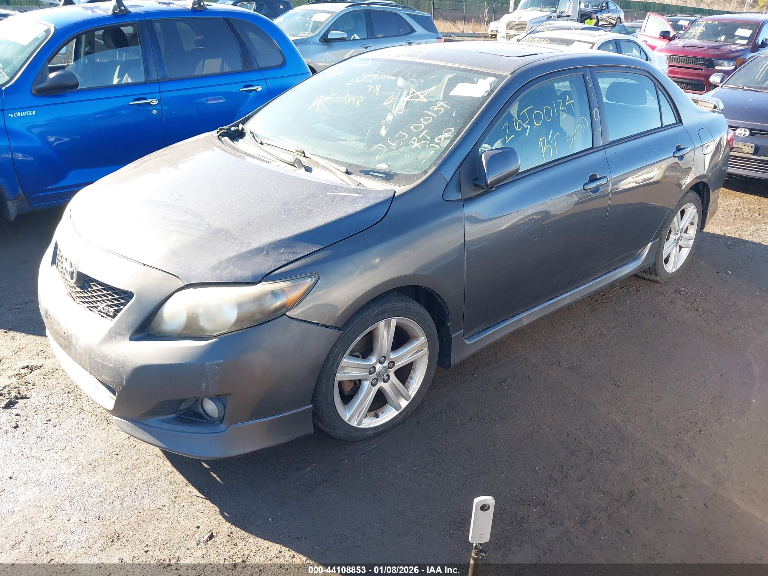 TOYOTA COROLLA image 2