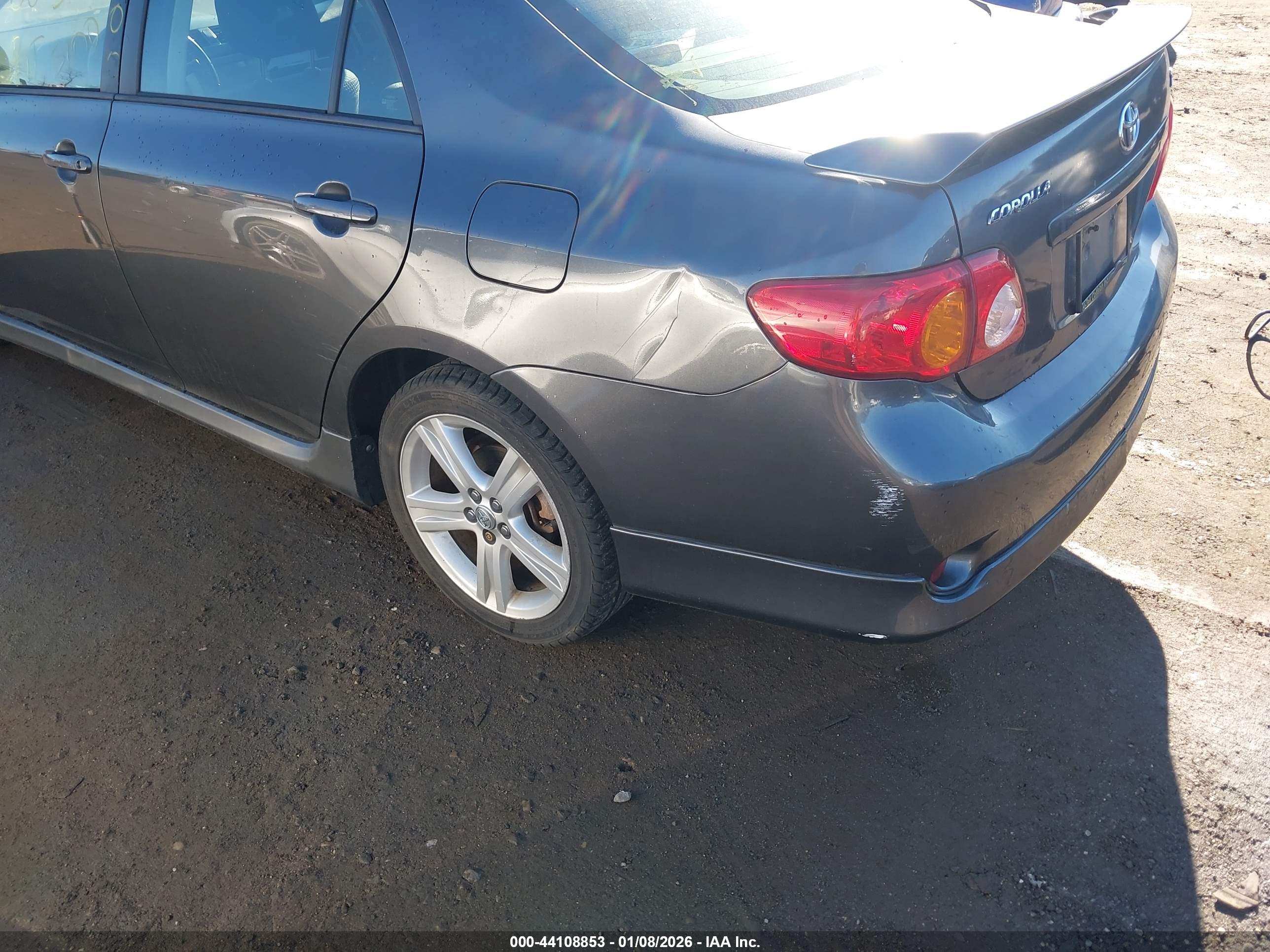 TOYOTA COROLLA image 6