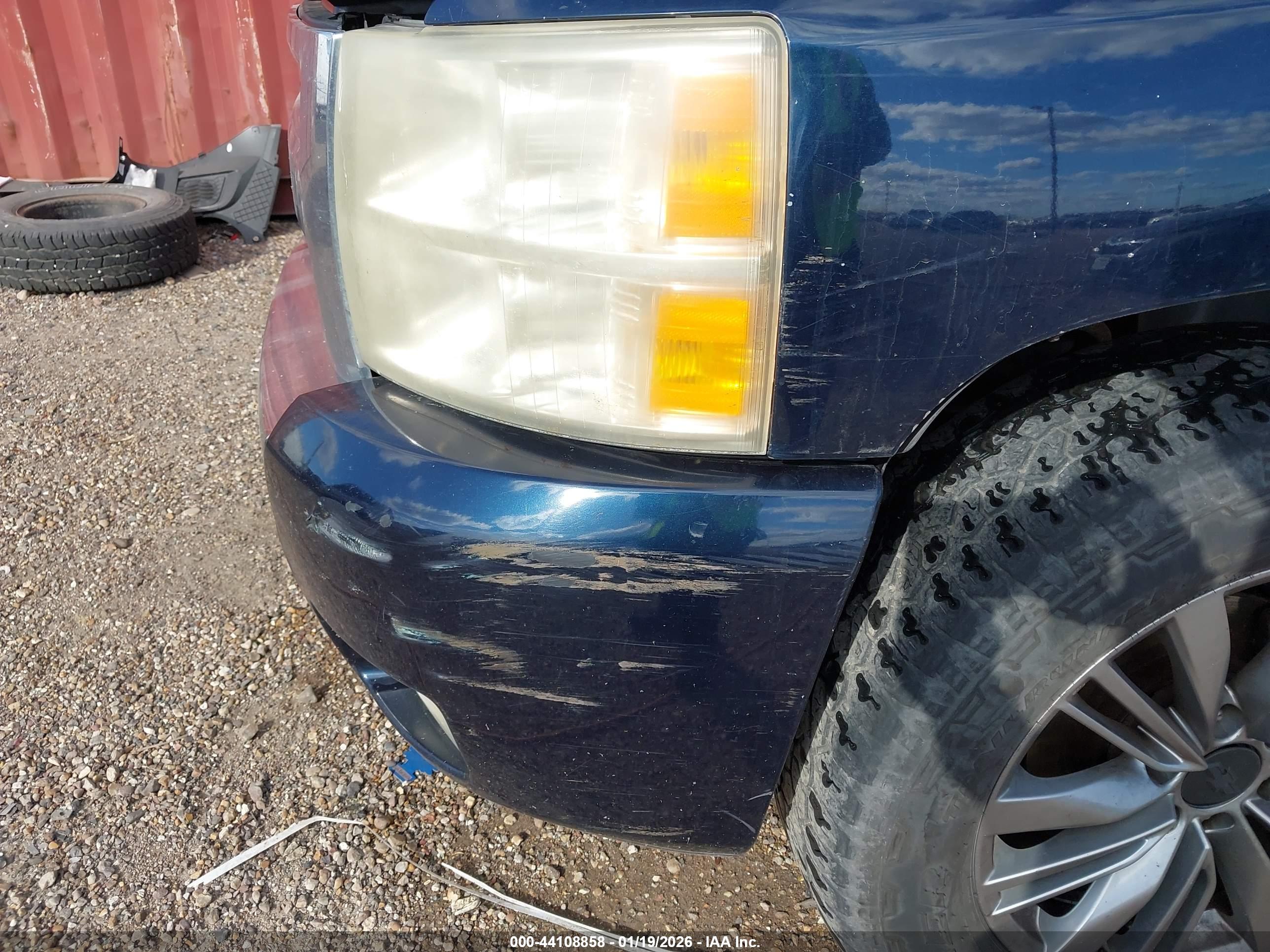 CHEVROLET SILVERADO image 6