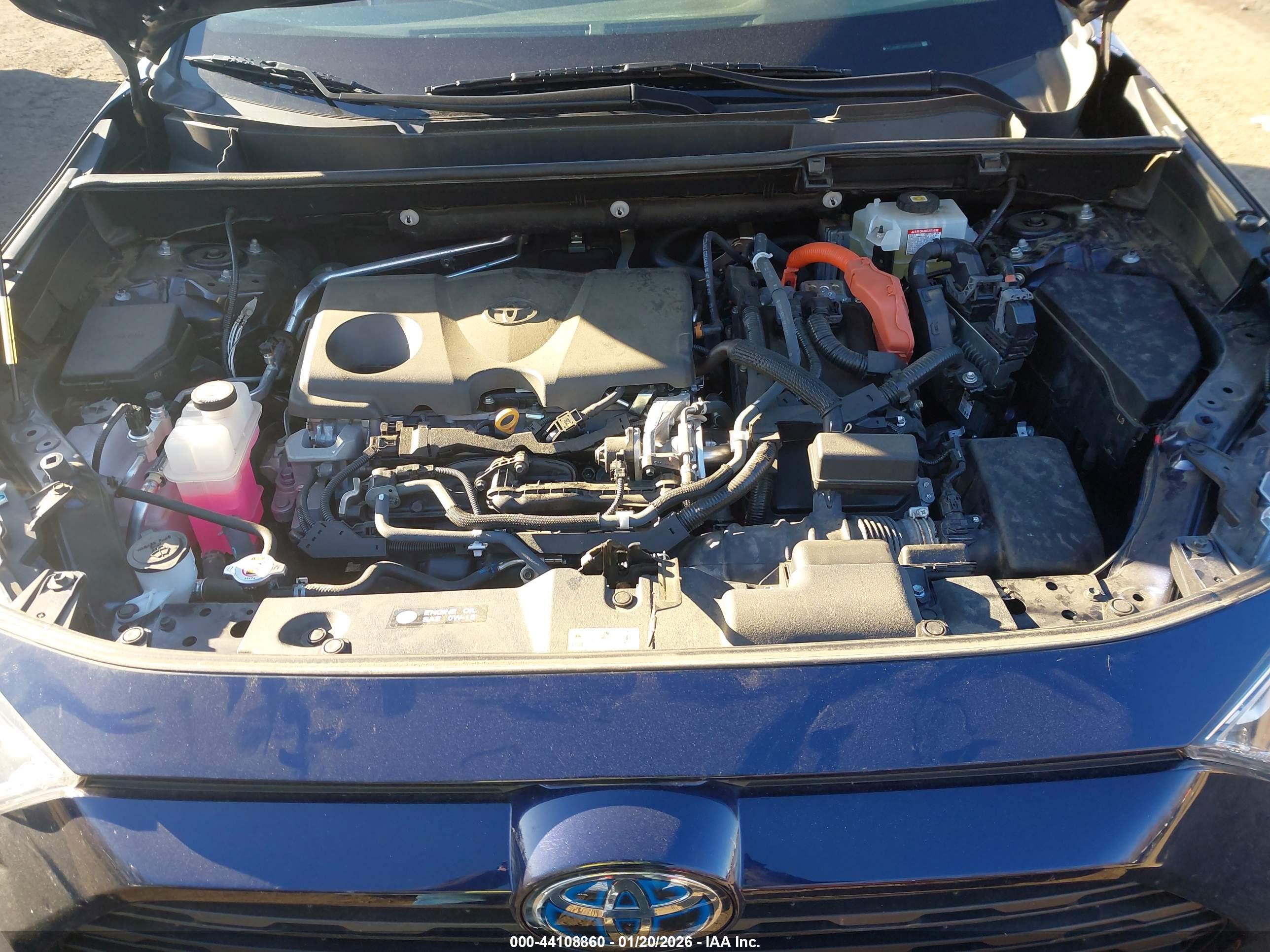 TOYOTA RAV4 image 10