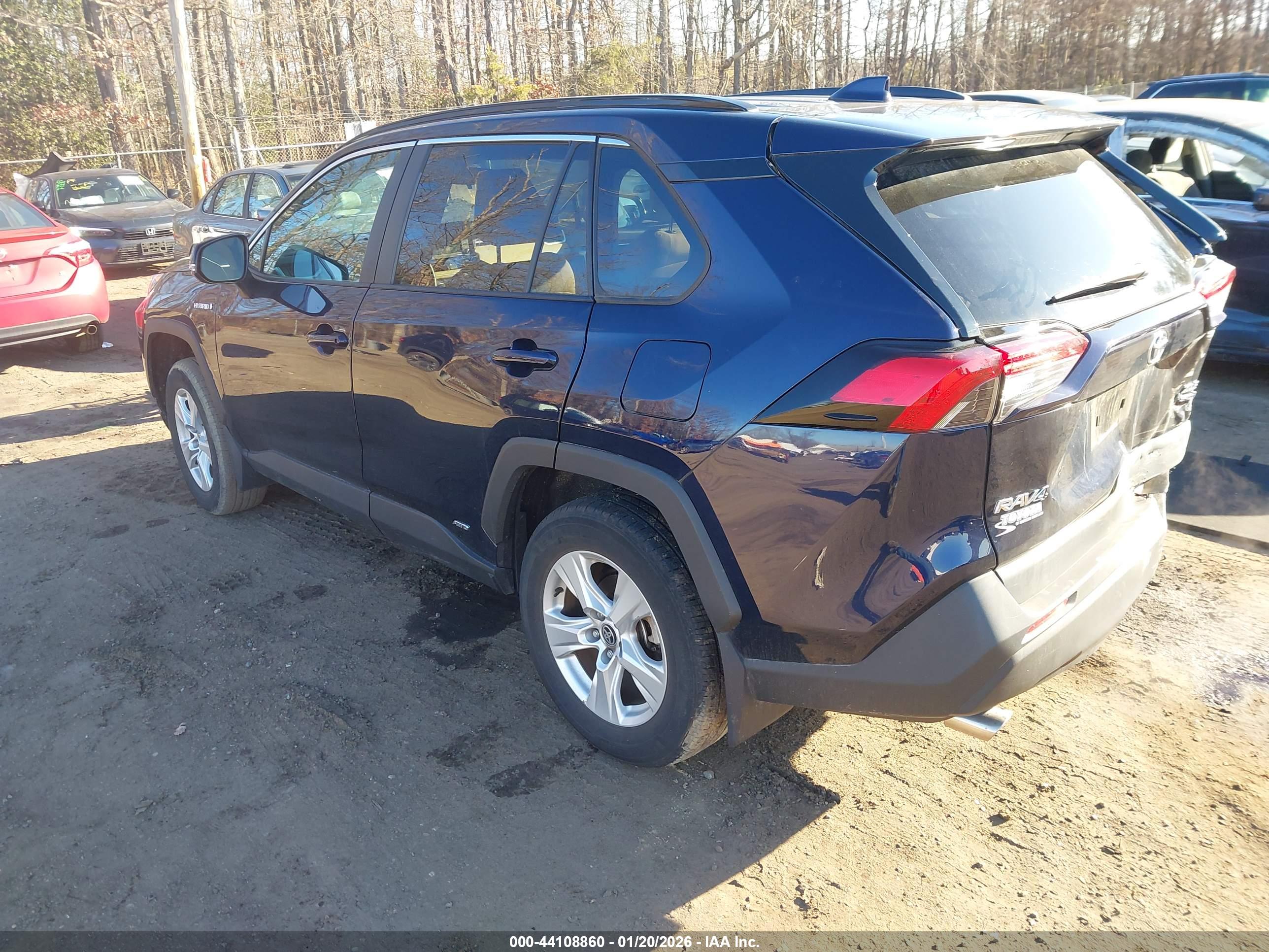 TOYOTA RAV4 image 3