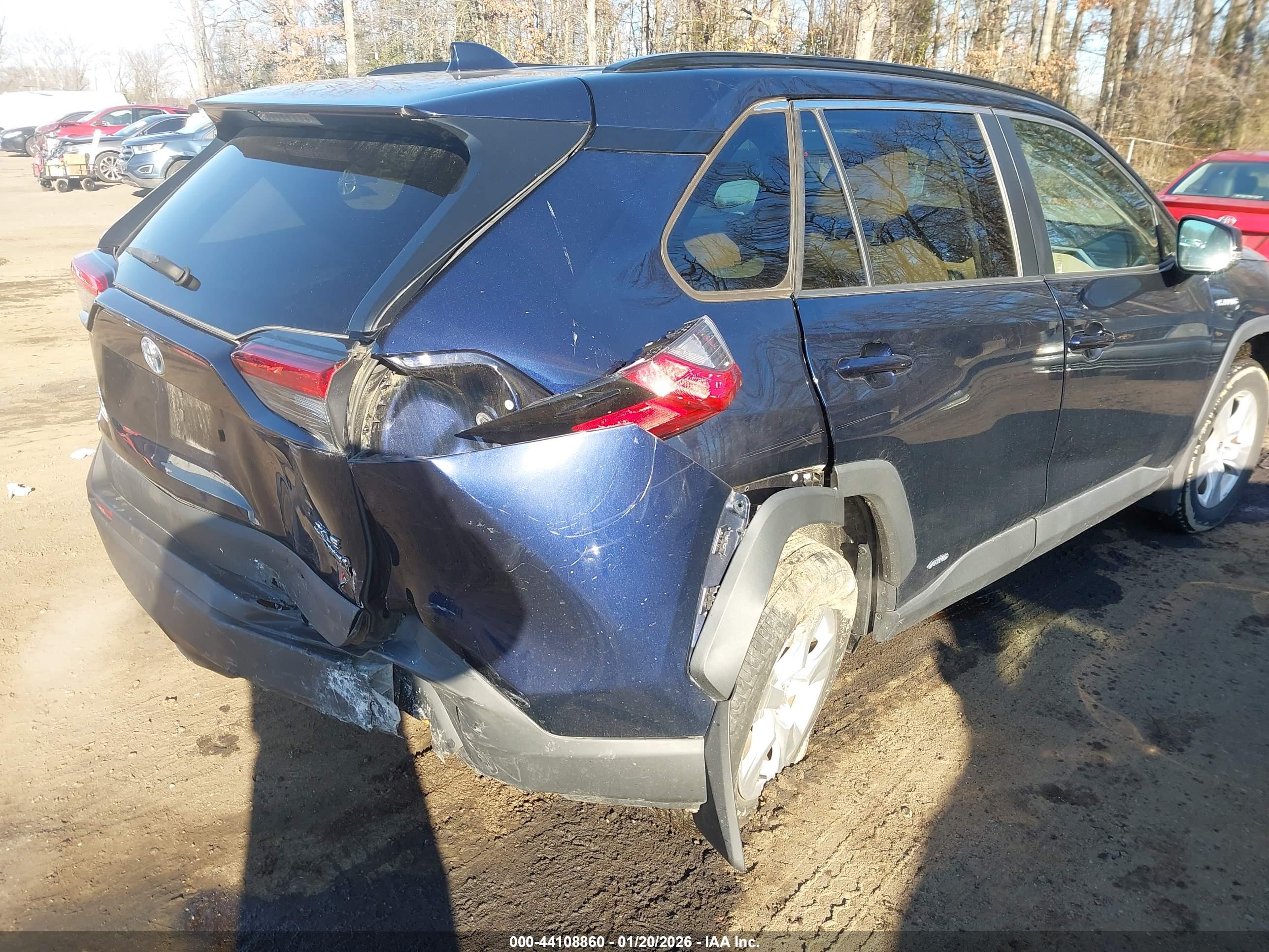 TOYOTA RAV4 image 6