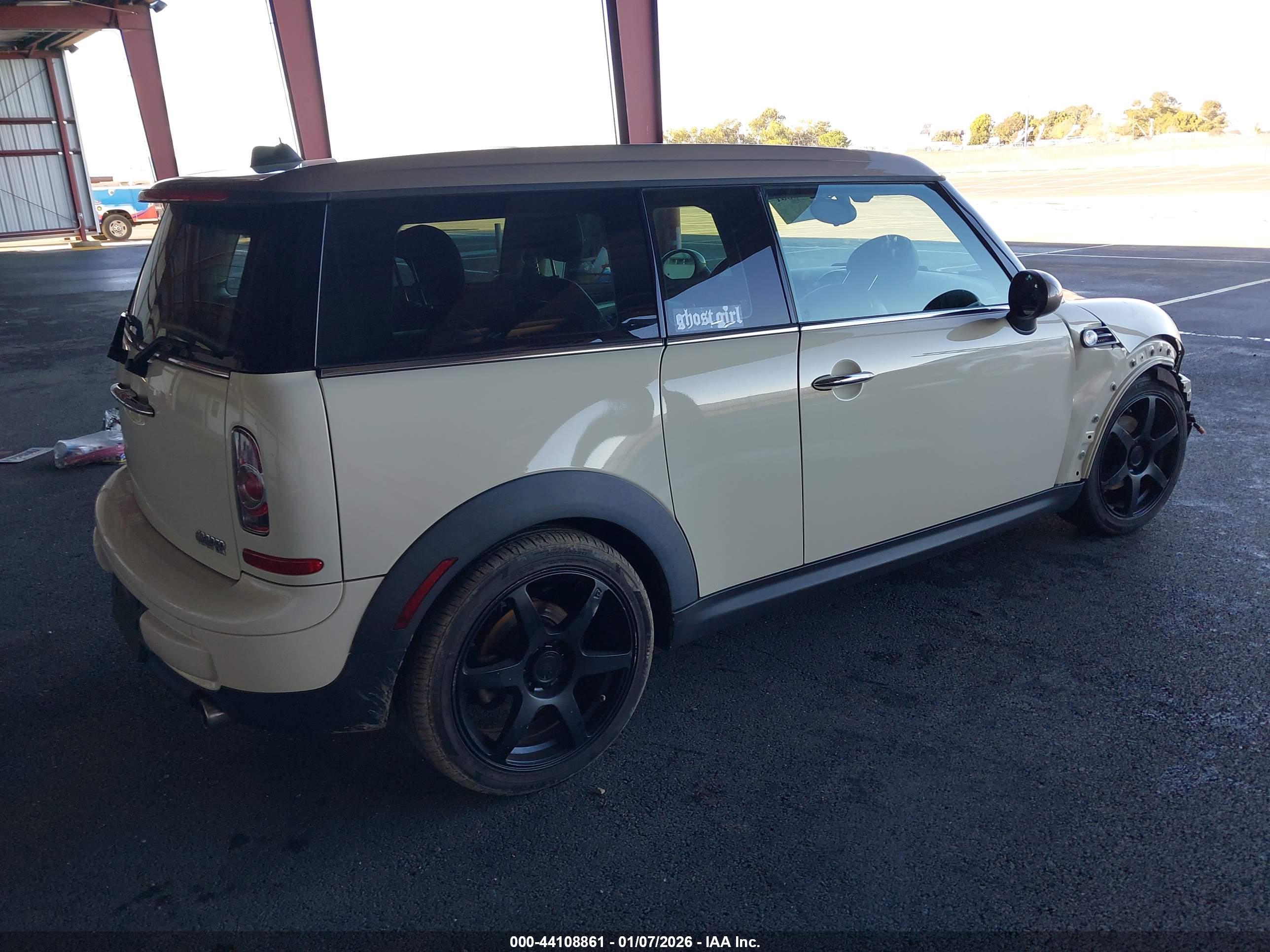 MINI CLUBMAN image 4