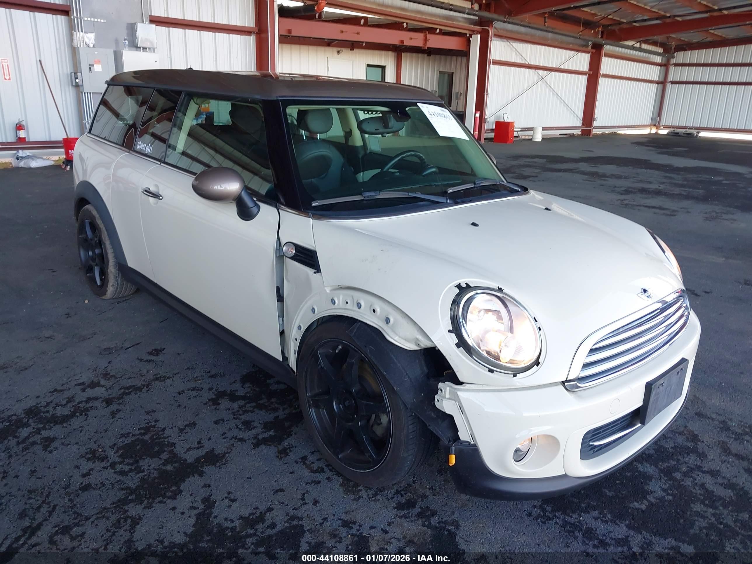 MINI CLUBMAN image 6
