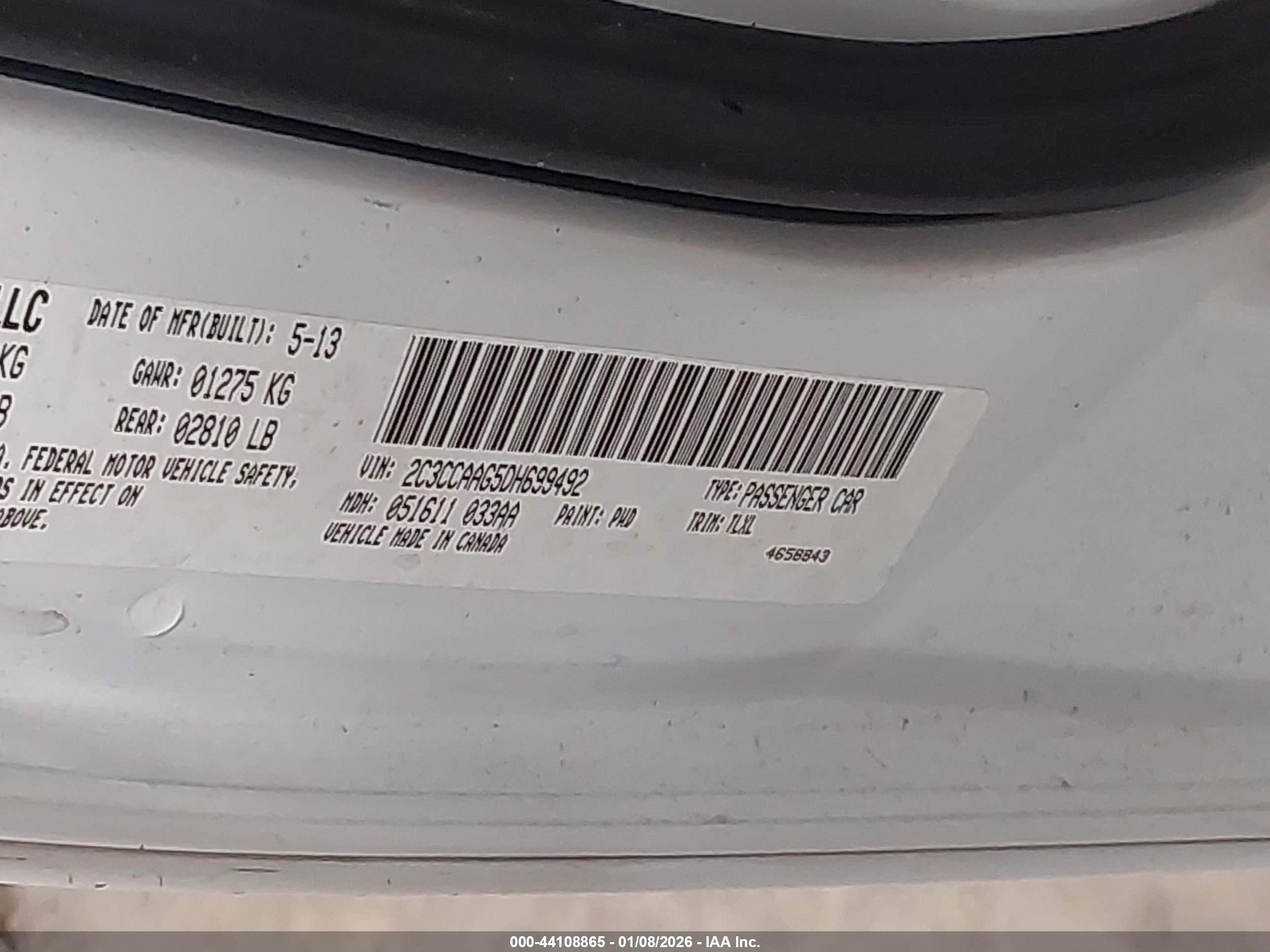CHRYSLER 300 image 9