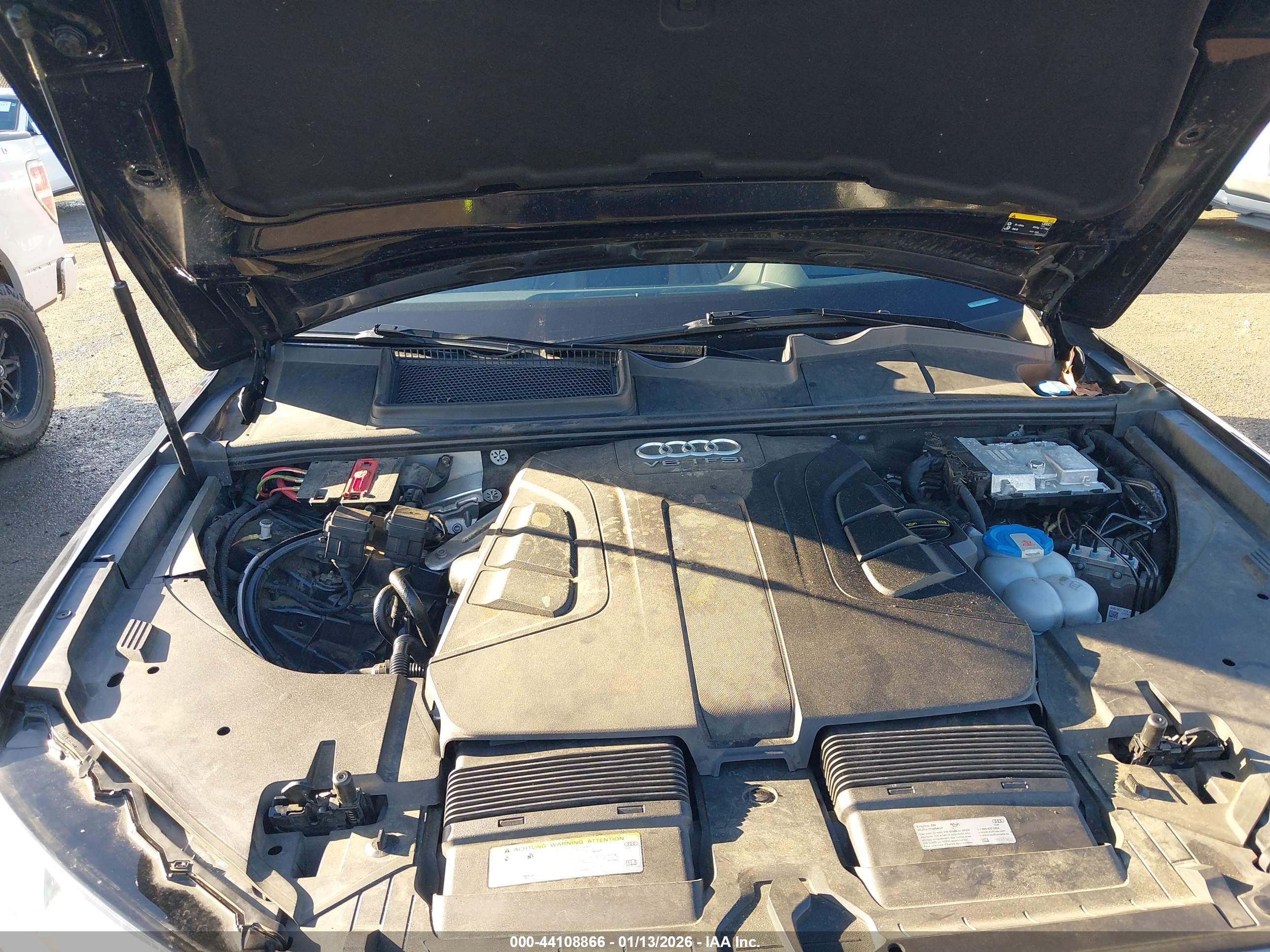 AUDI Q7 image 10