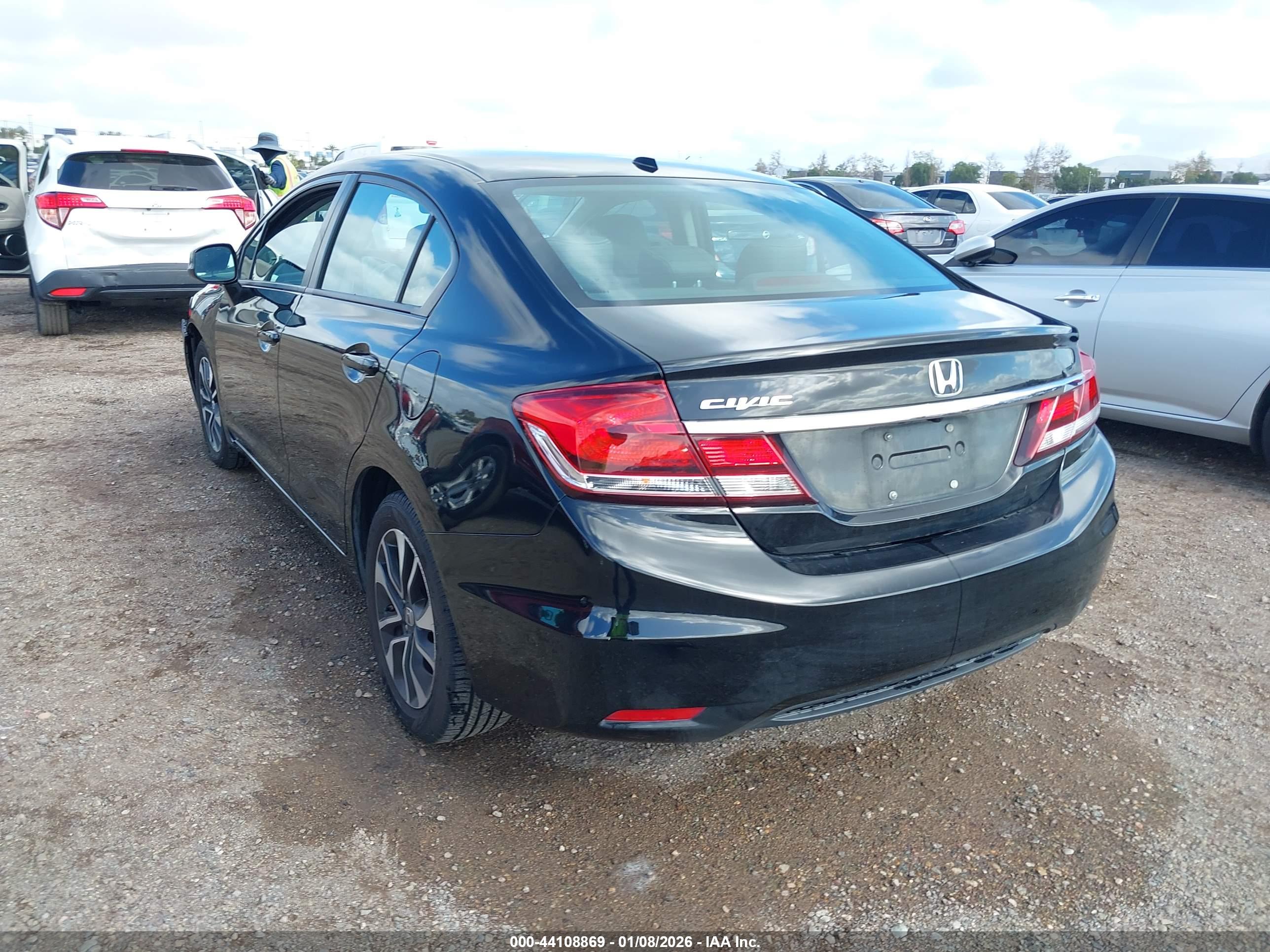 HONDA CIVIC image 3