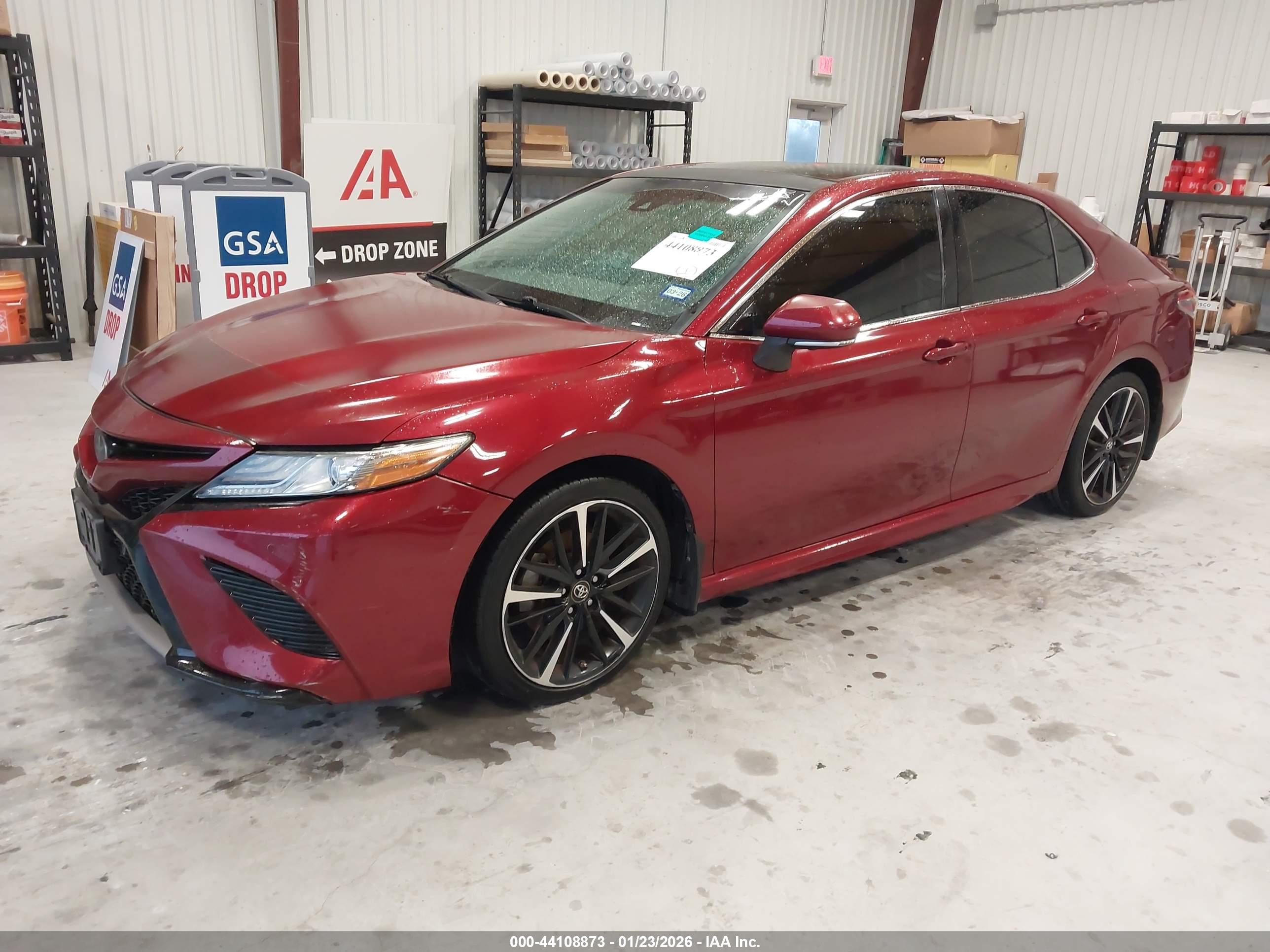 TOYOTA CAMRY image 2