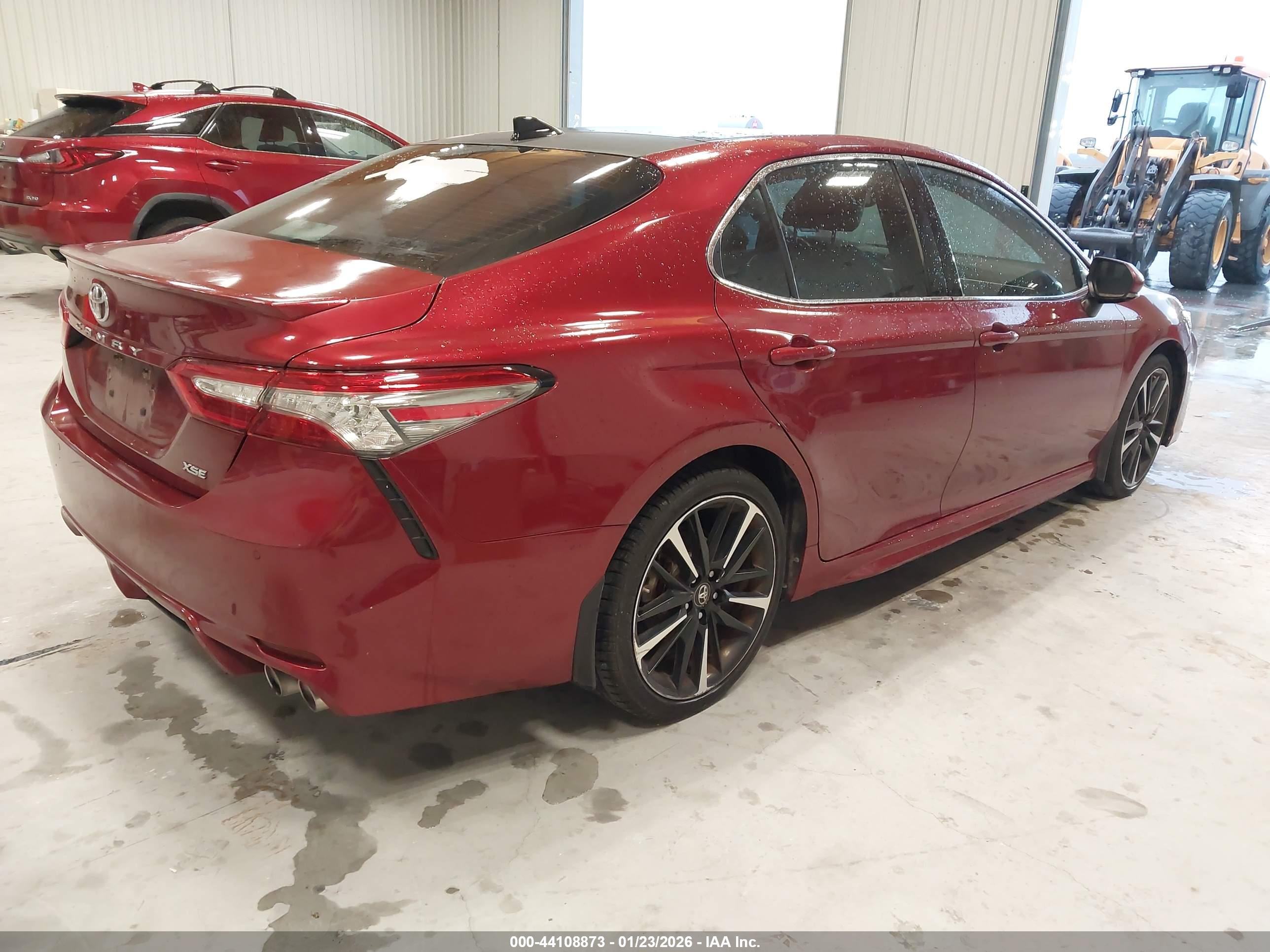 TOYOTA CAMRY image 4
