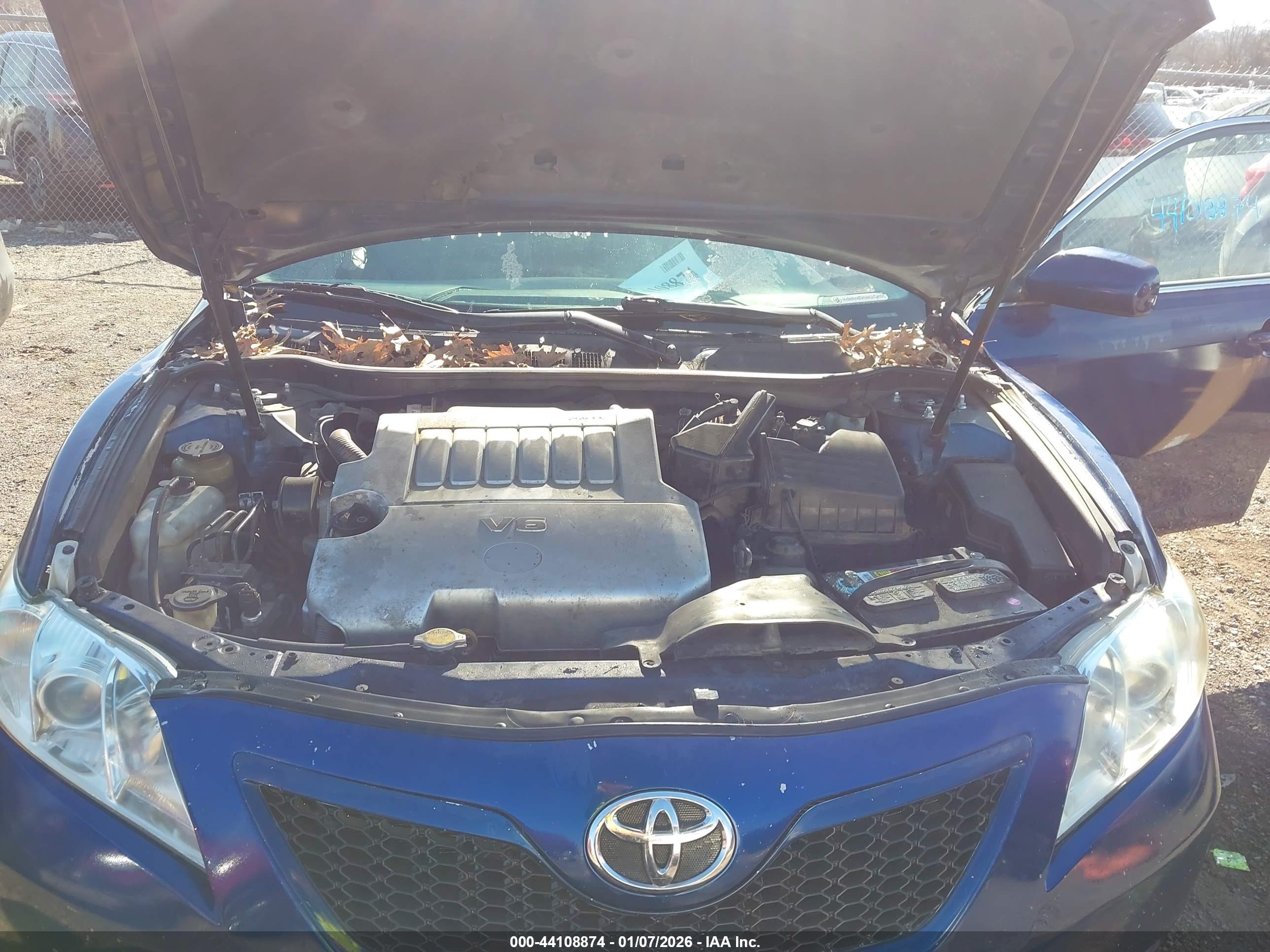 TOYOTA CAMRY image 10