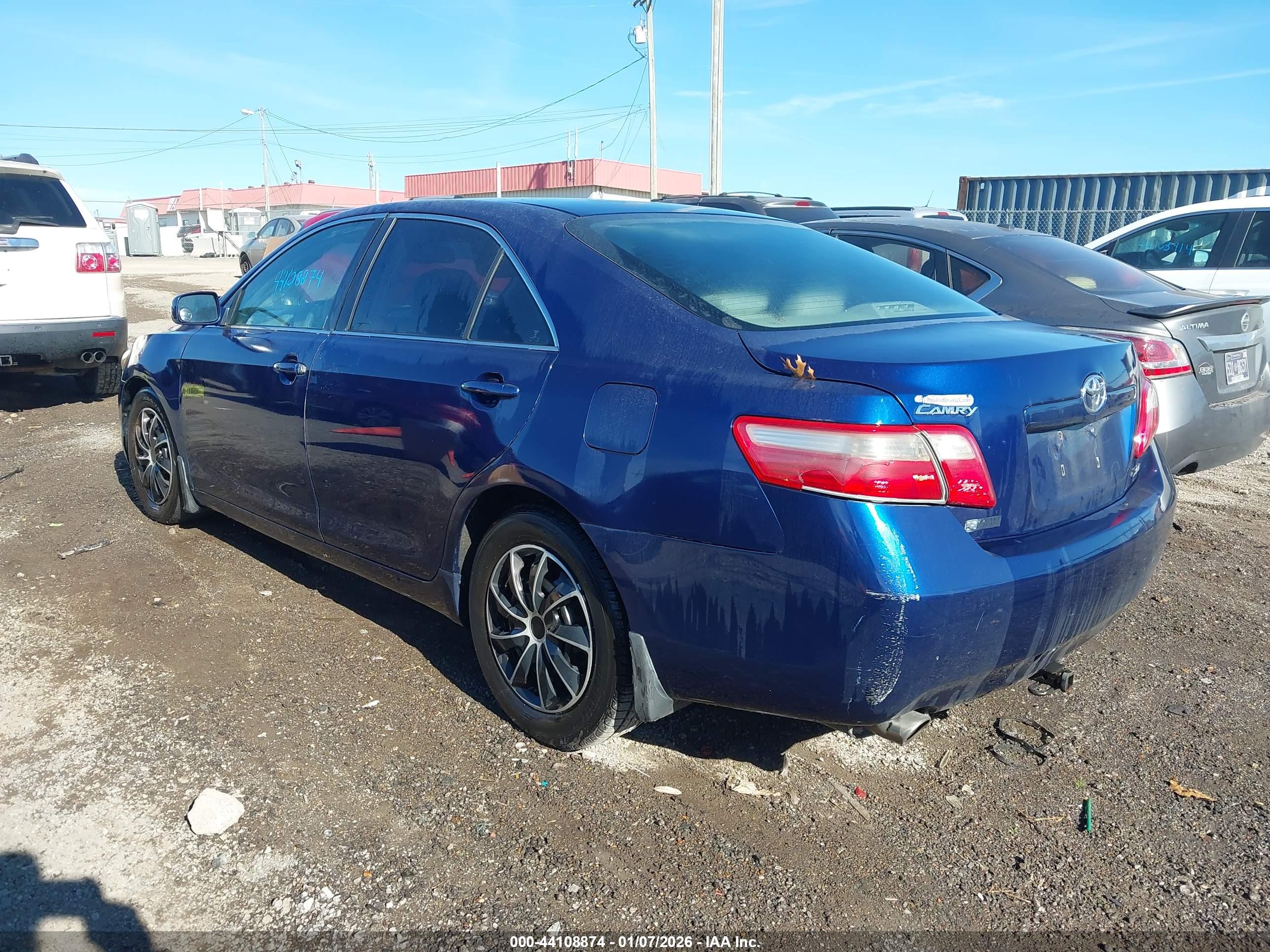 TOYOTA CAMRY image 3