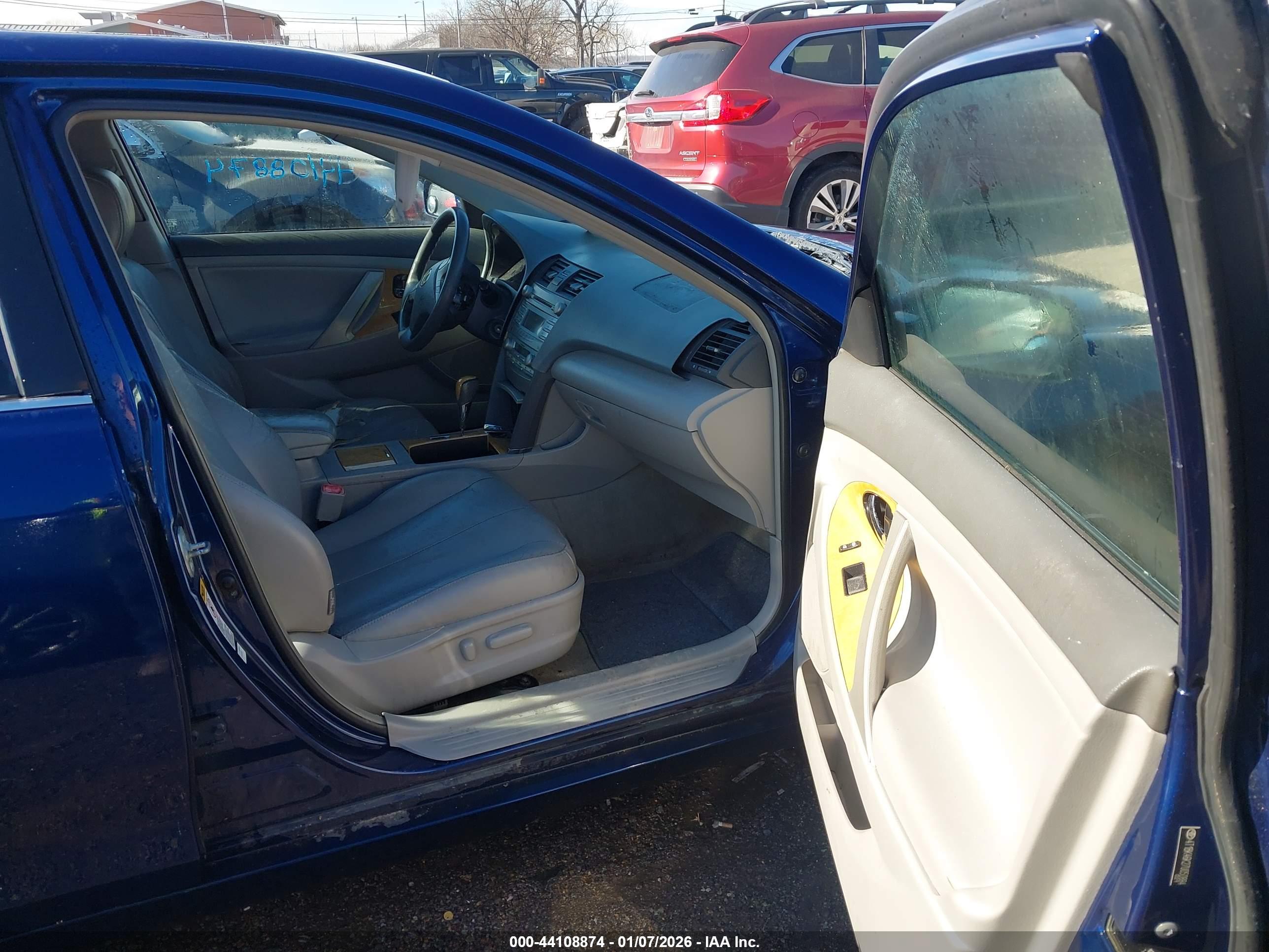 TOYOTA CAMRY image 5
