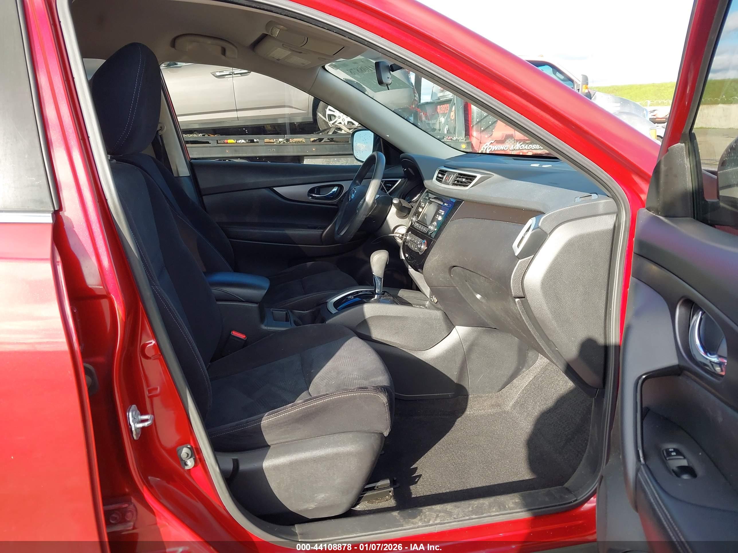 NISSAN ROGUE image 5