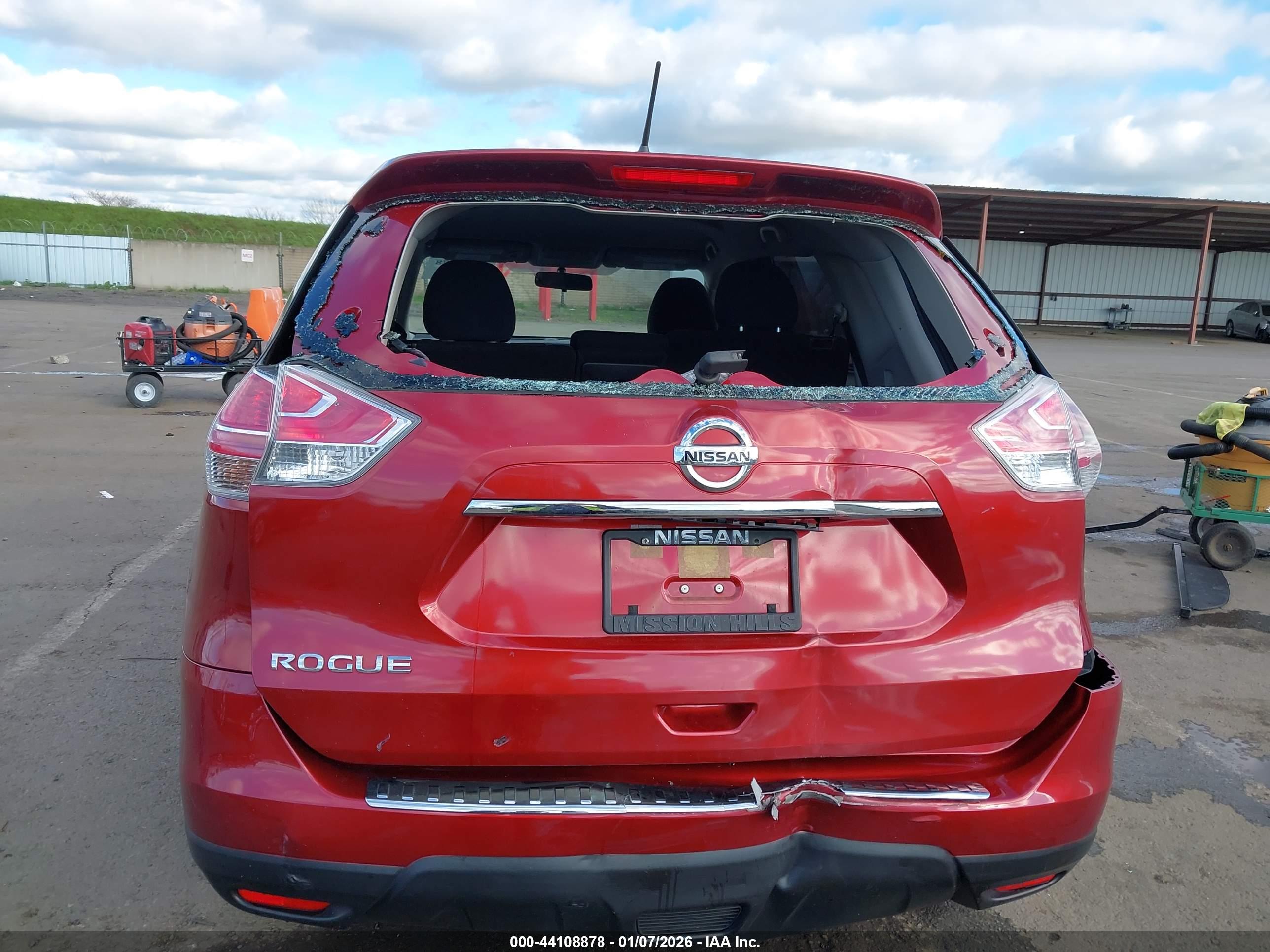 NISSAN ROGUE image 6