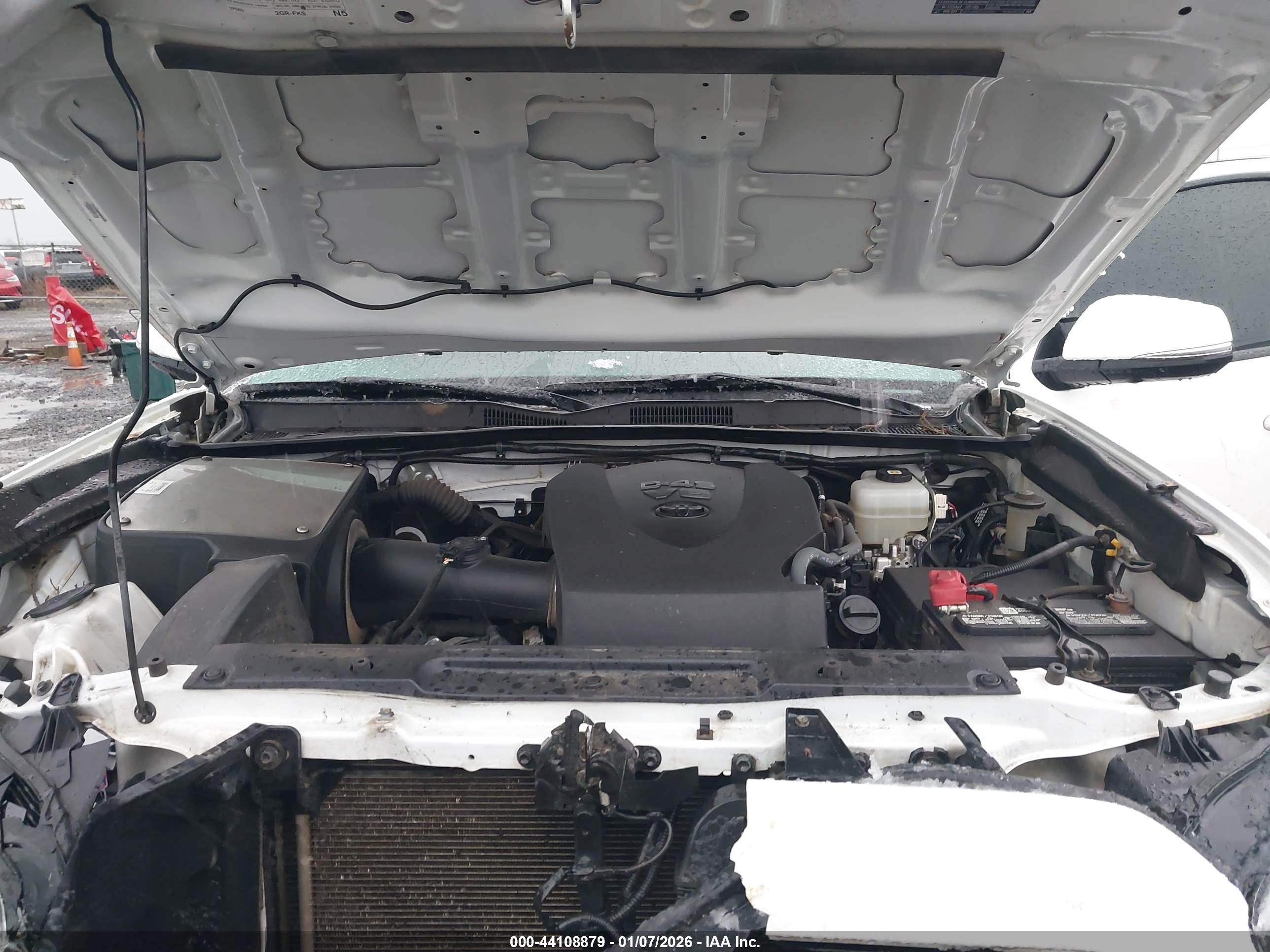 TOYOTA TACOMA image 10