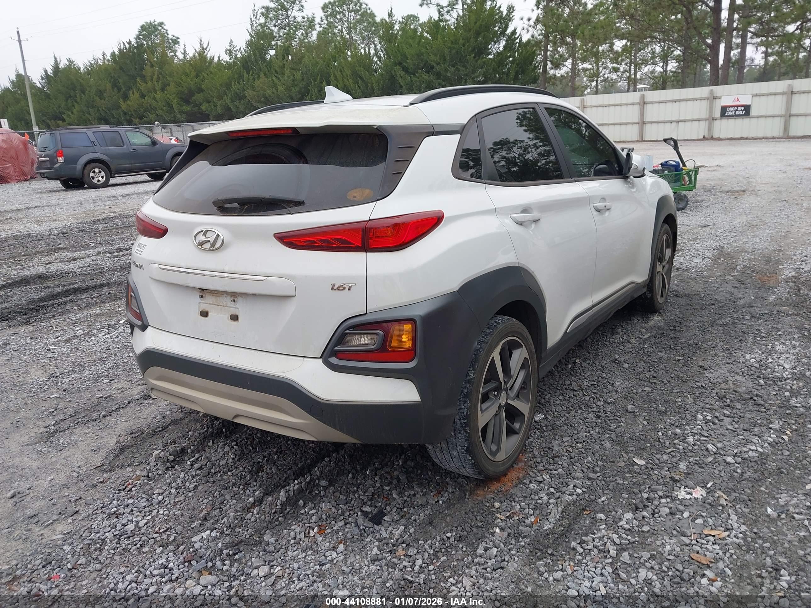 HYUNDAI KONA image 4