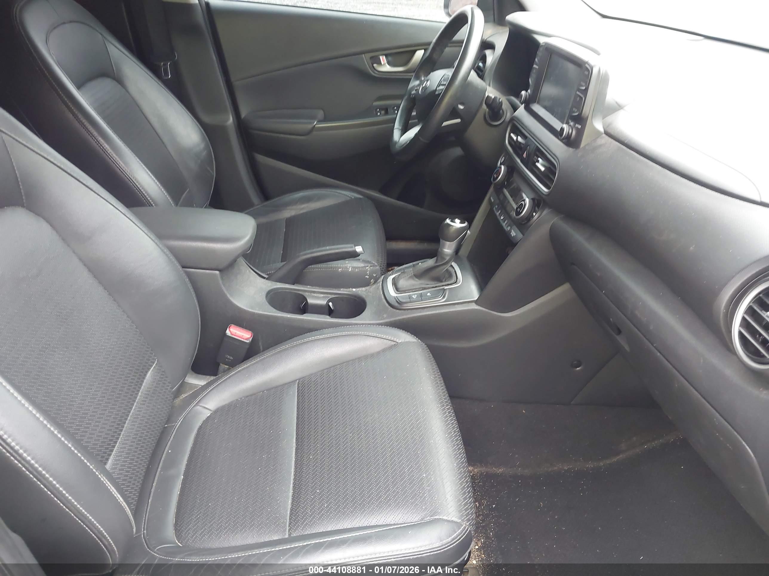 HYUNDAI KONA image 5