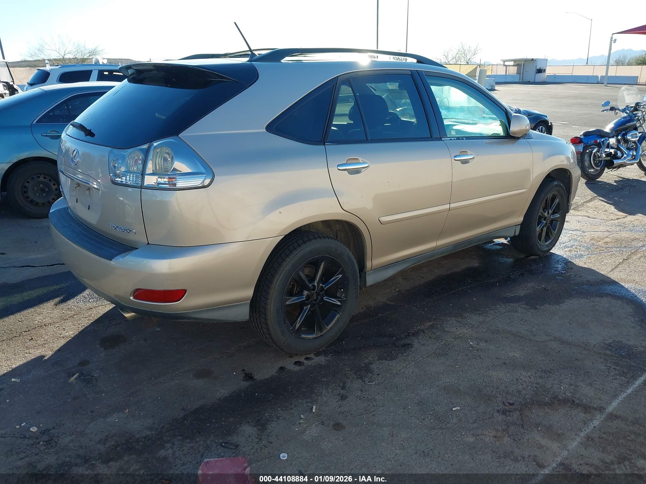 LEXUS RX image 4