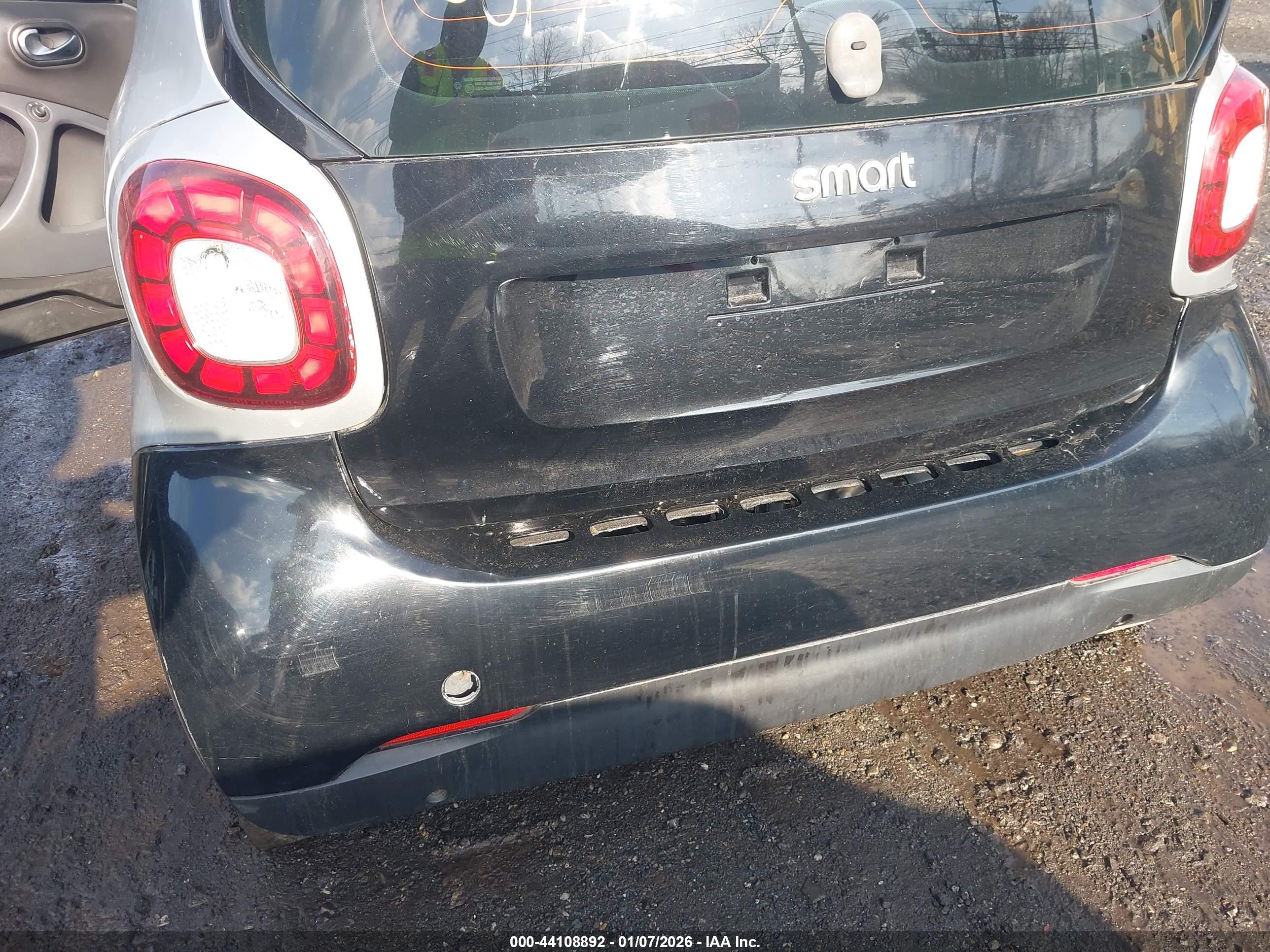 SMART FORTWO image 10
