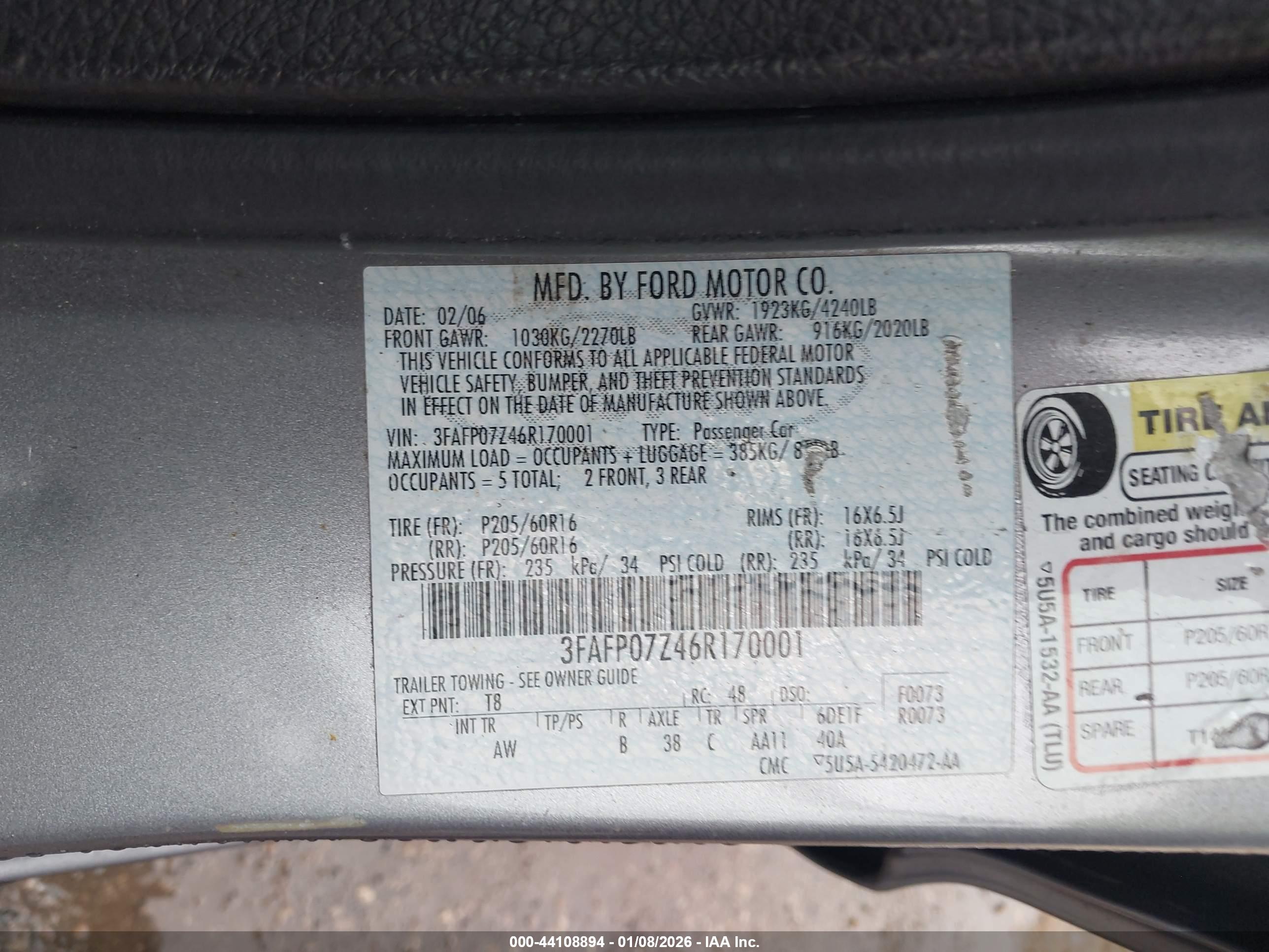 FORD FUSION image 9