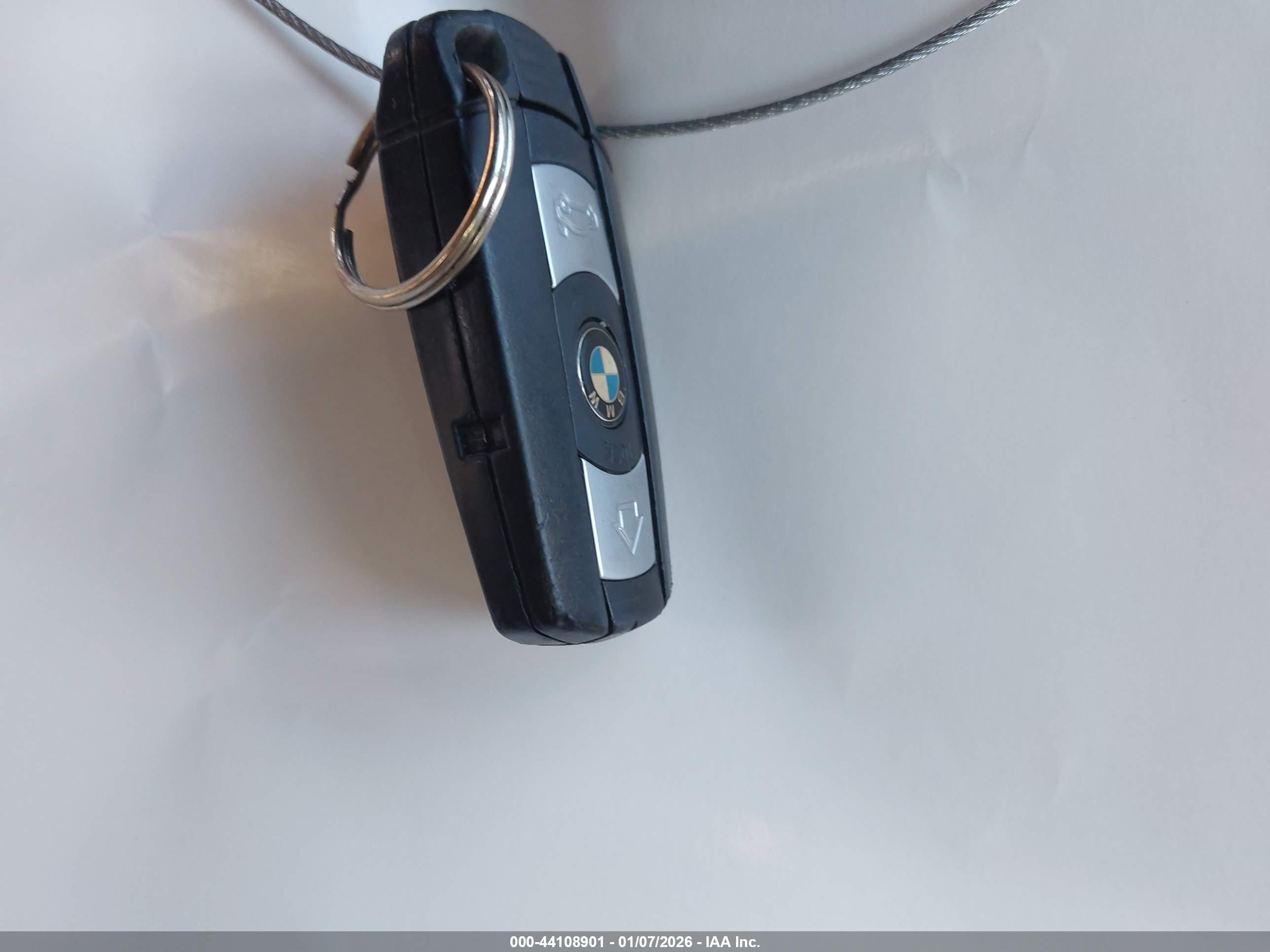BMW 328XI image 11