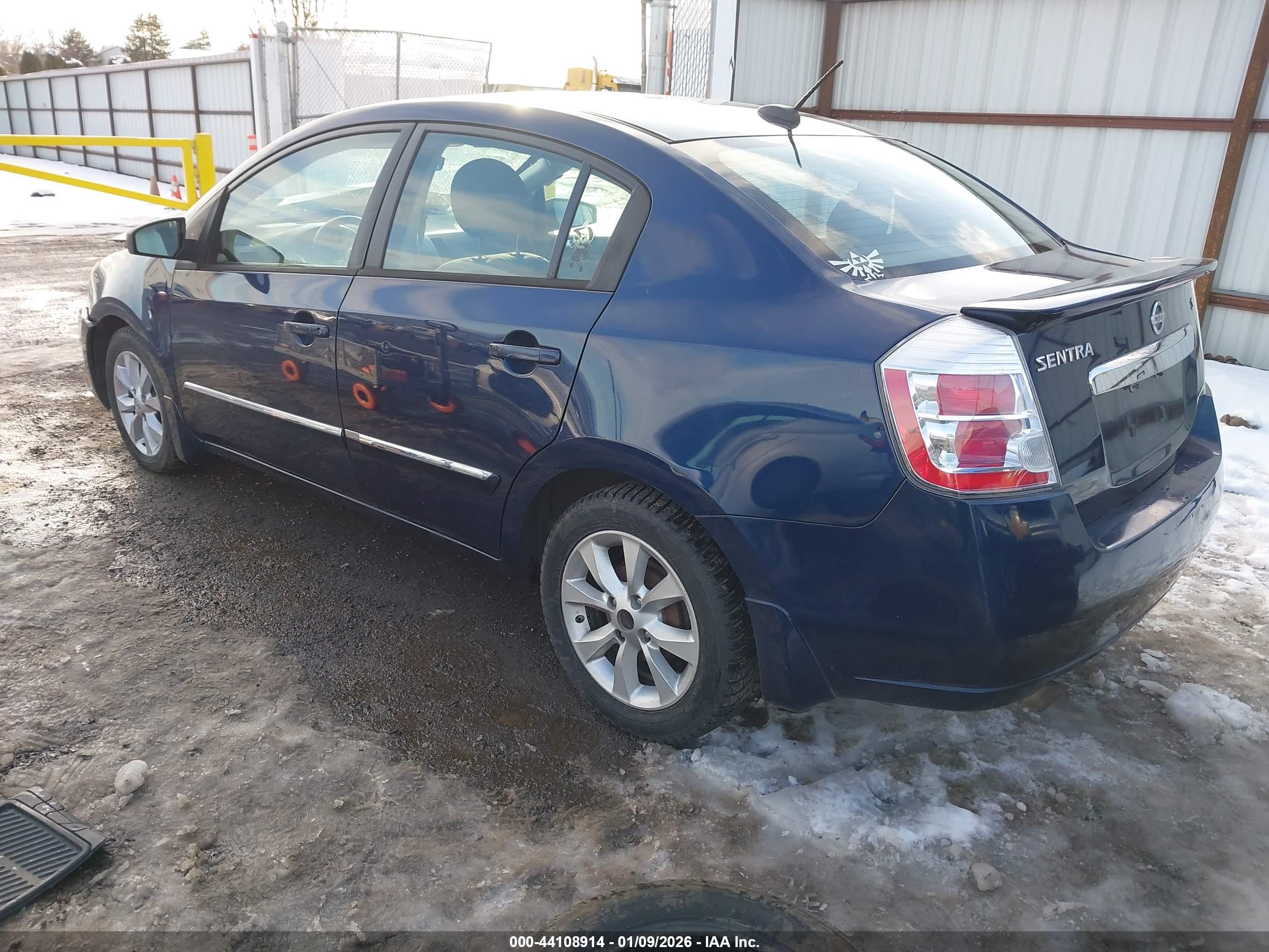 NISSAN SENTRA image 3