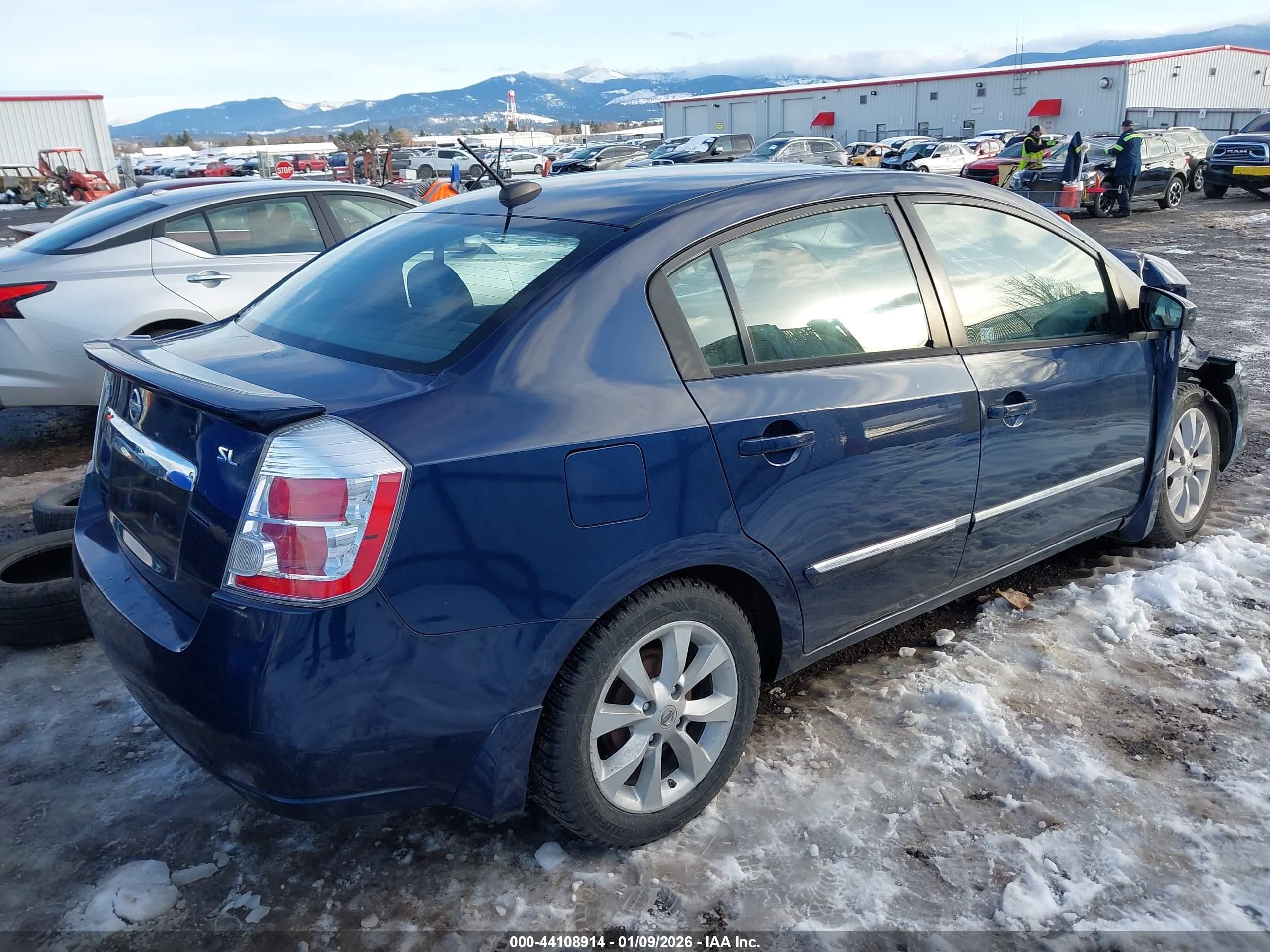 NISSAN SENTRA image 4