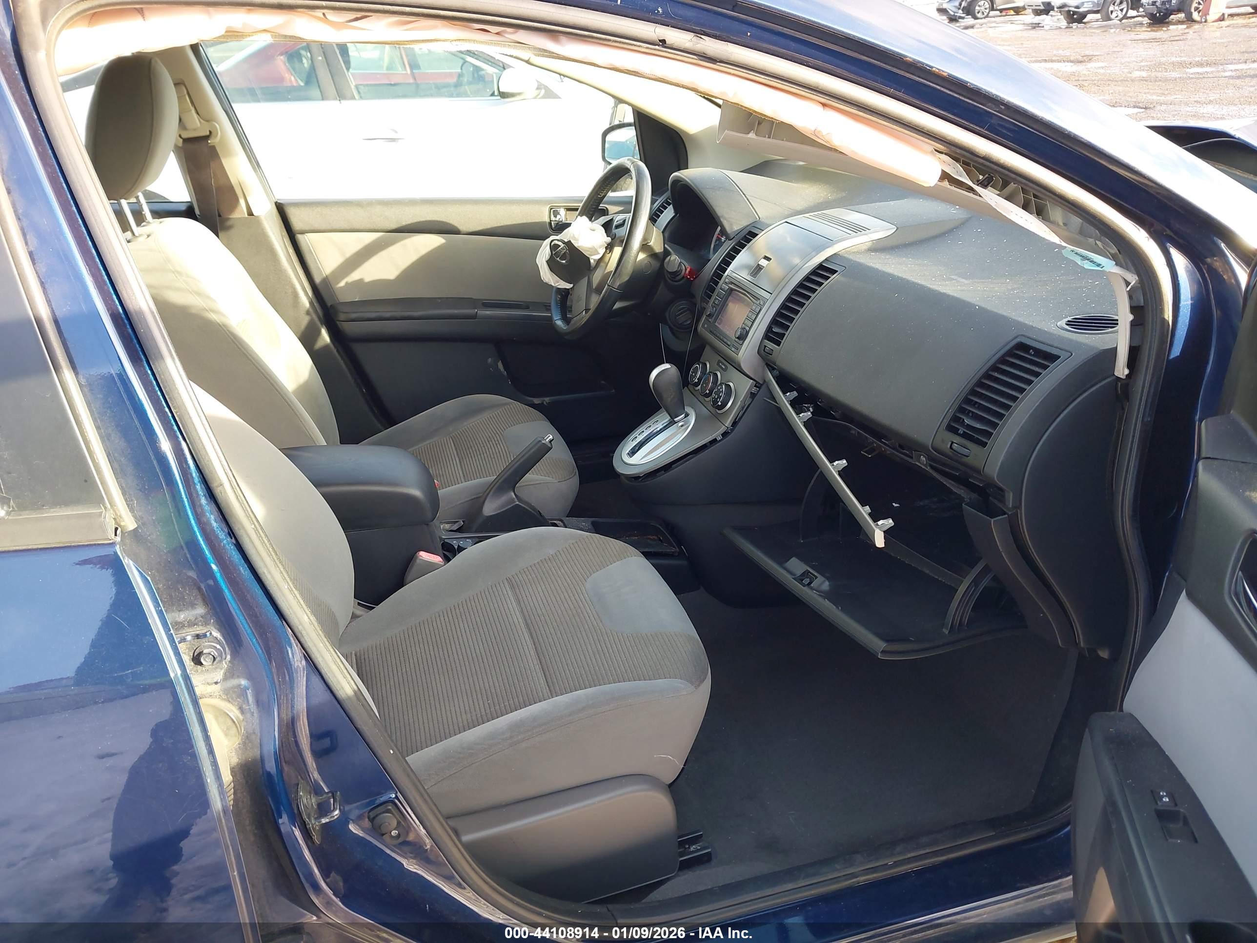 NISSAN SENTRA image 5