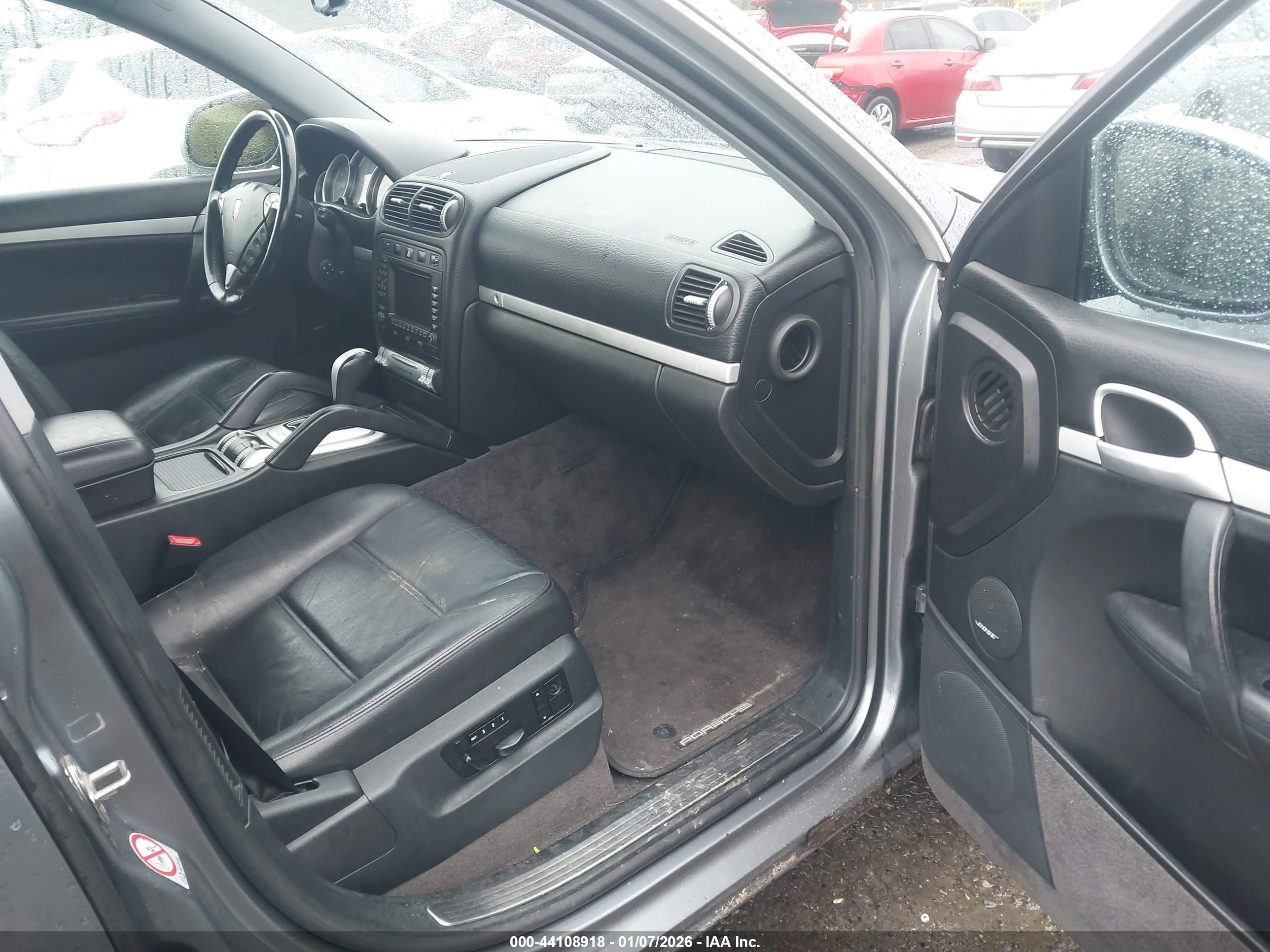 PORSCHE CAYENNE image 5