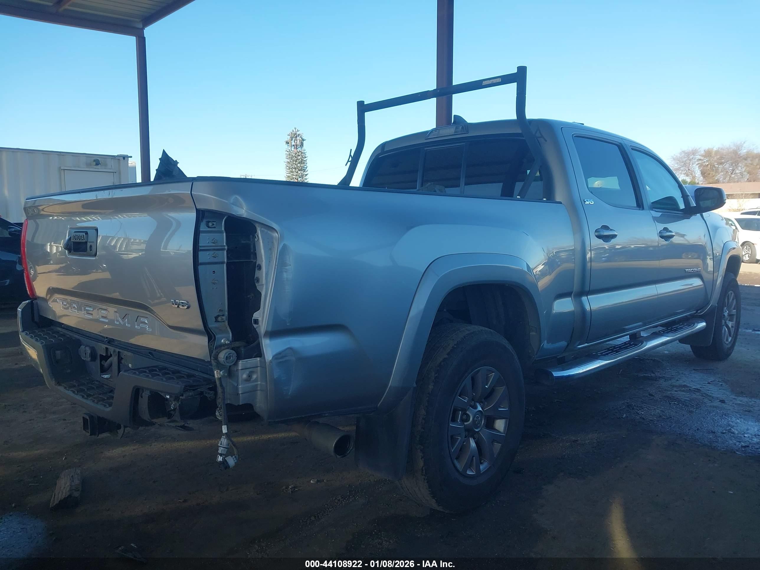TOYOTA TACOMA image 4