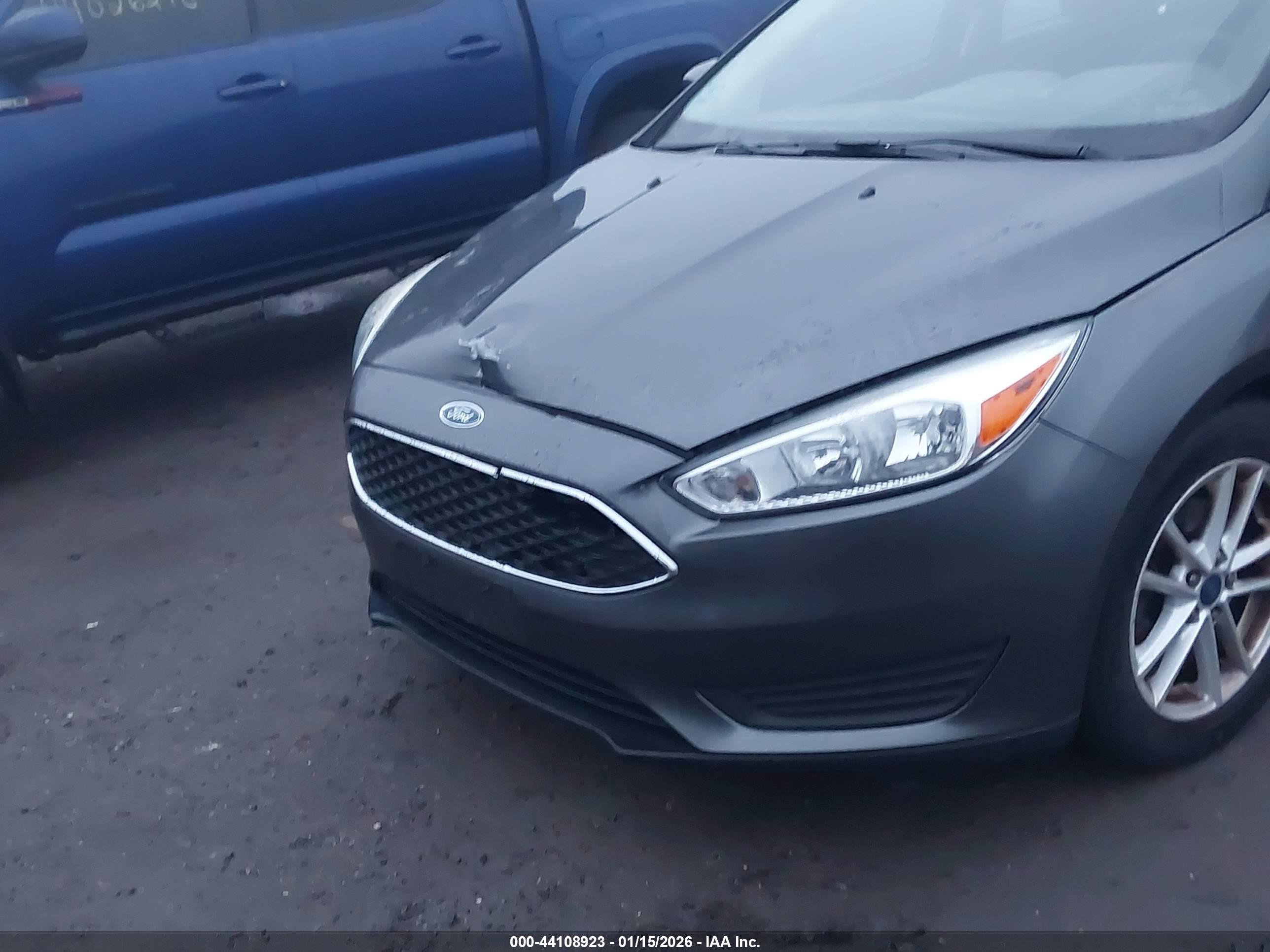 FORD FOCUS image 6