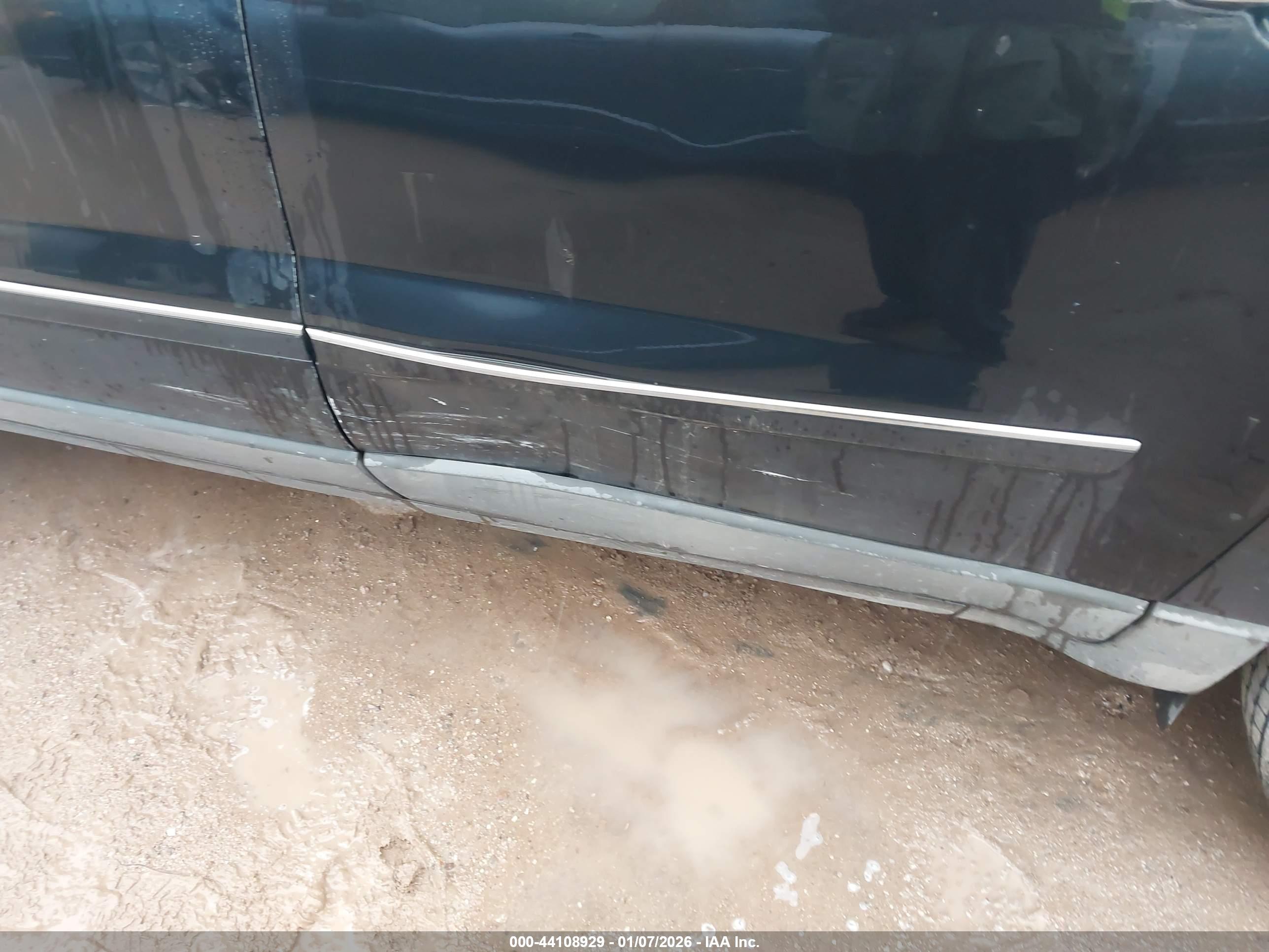 CHEVROLET TRAVERSE image 6