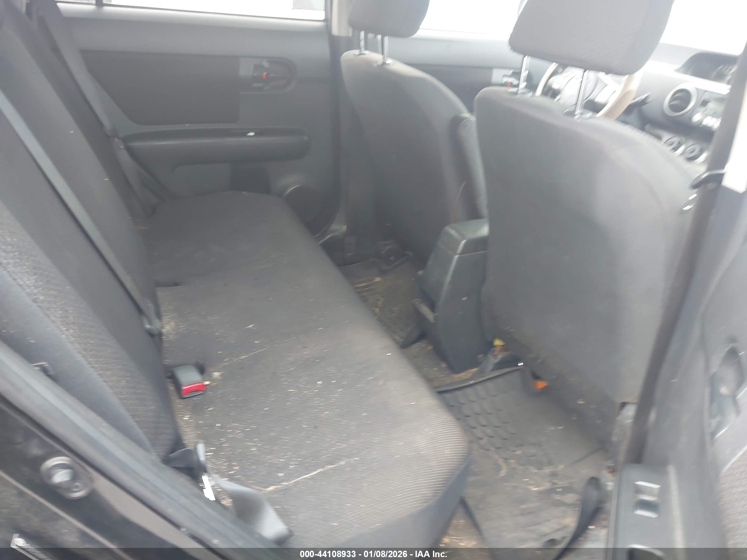 SCION XB image 8