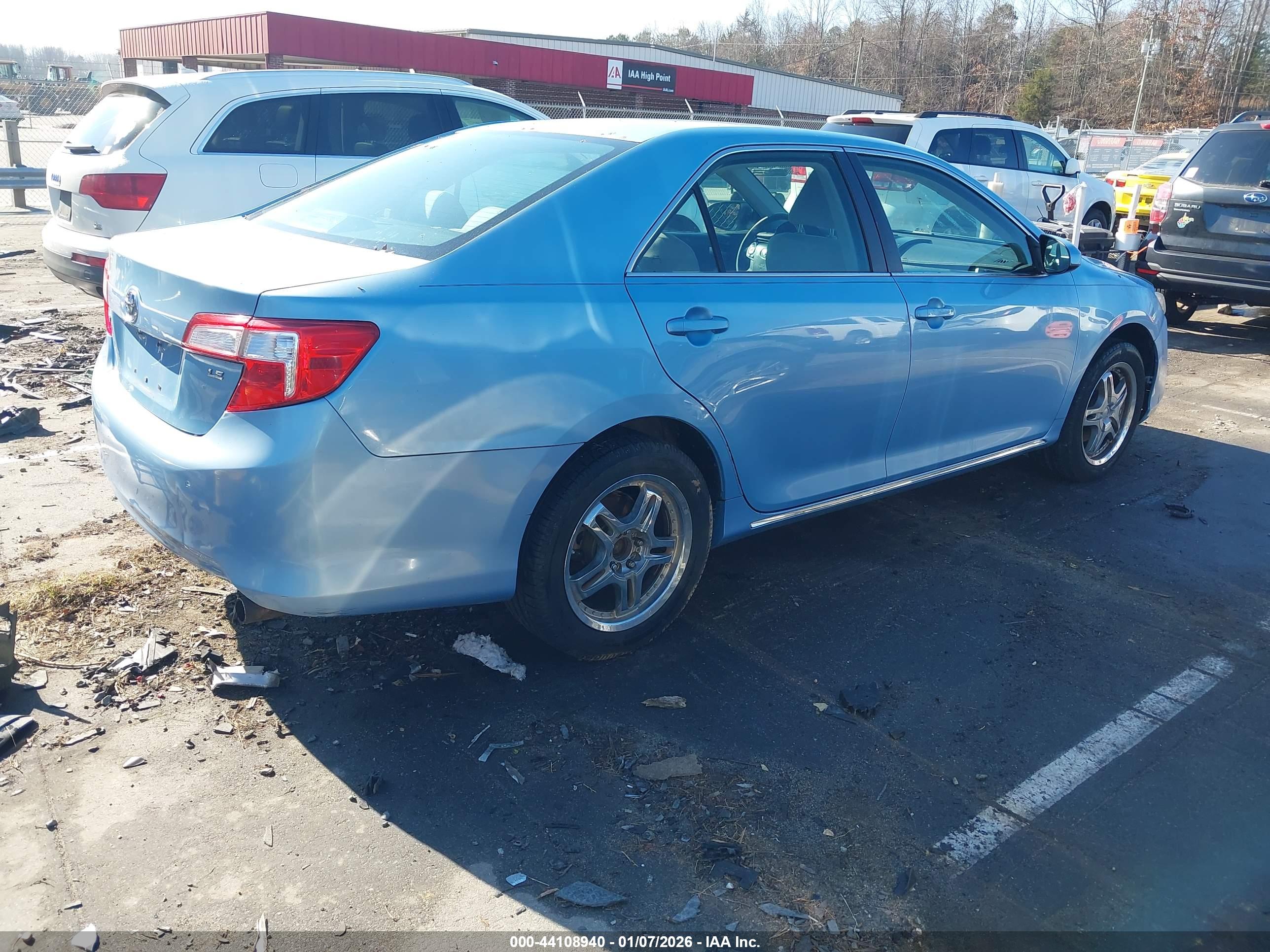 TOYOTA CAMRY image 4